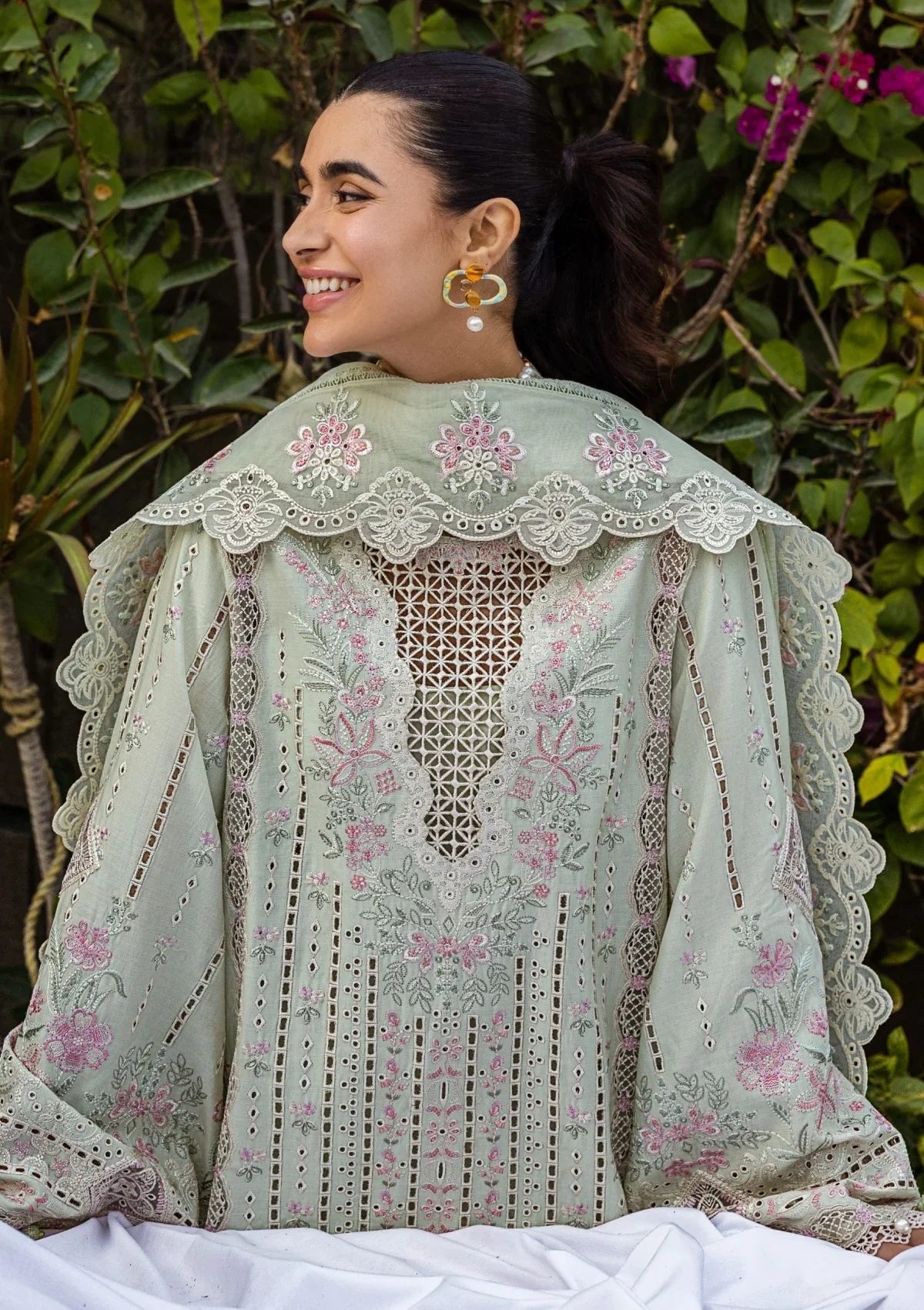 Akbar Aslam Luxury Lawn Collection Unstitched 3 Pc Marais - Image 3