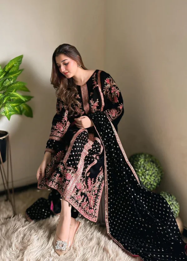 Aneelas Luxury Lawn Embroidered Suit 3 Piece Unstitched - Oceans Lawn - Image 8