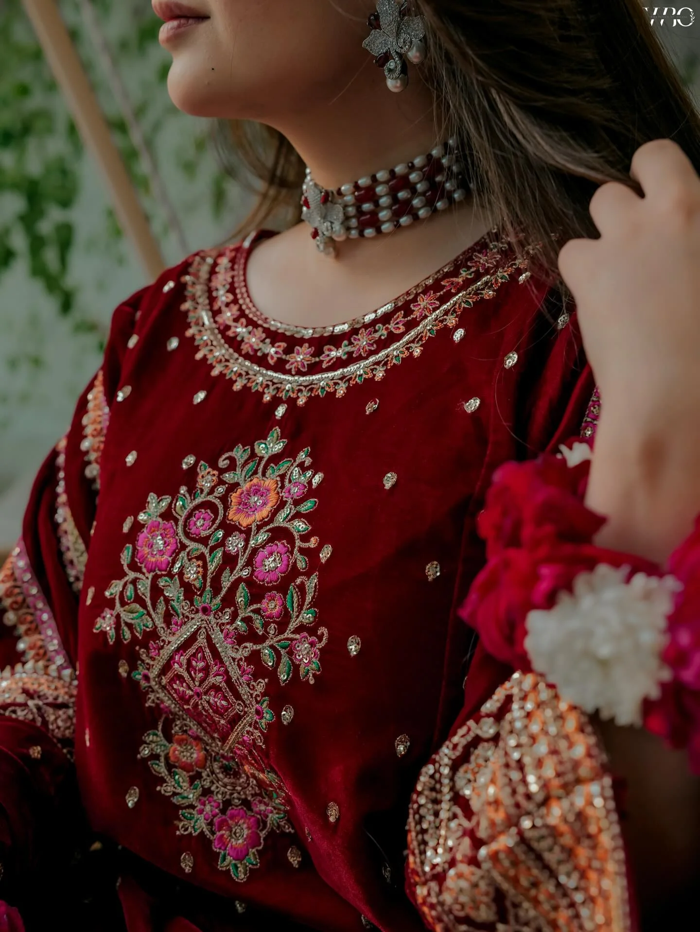 Aneelas Luxury Velvet Unstitched Embroidered Collection with velvet Shawl - Image 5