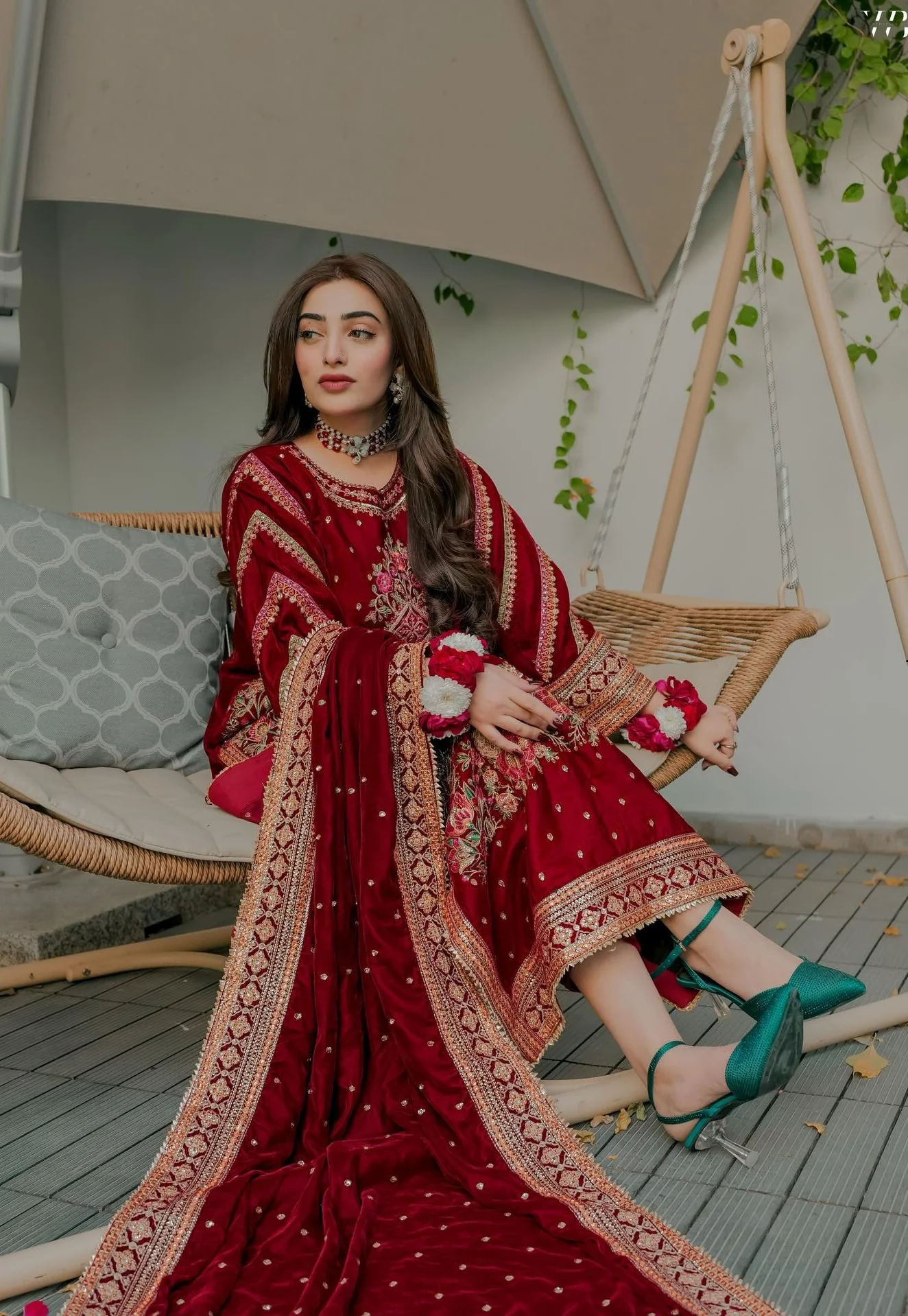 Aneelas Luxury Velvet Unstitched Embroidered Collection with velvet Shawl - Image 9