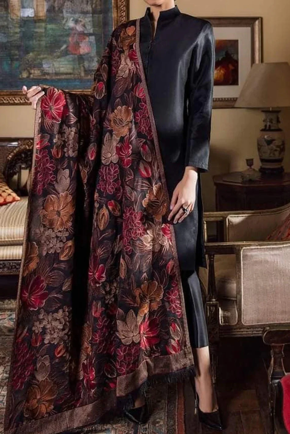 Bareeze Luxury Karandi Shawl Full Embroidered 2026 gulmina - Image 4