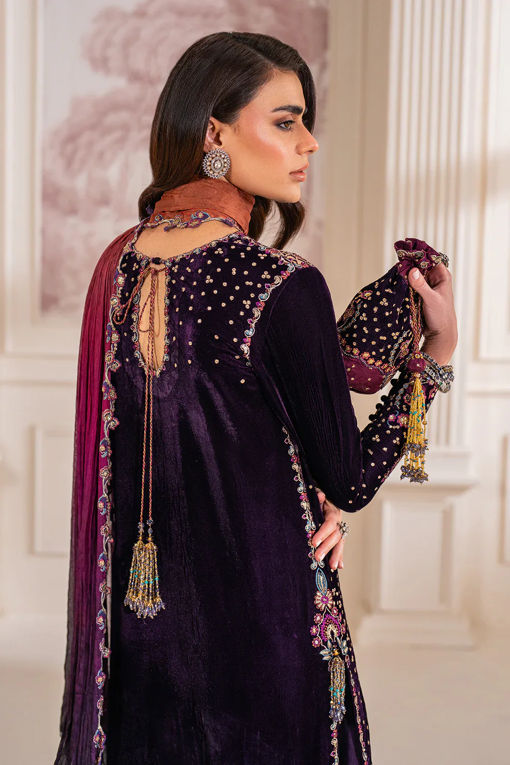 Baroque Luxury Formals Velvet Collection Unstitched UF-748 - Image 6