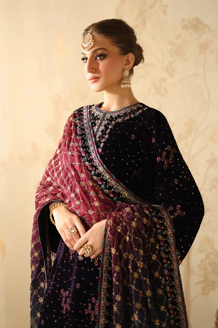 Baroque SF-4319 - Luxury Velvet Embroidered 3 Piece Unstitched - Image 4