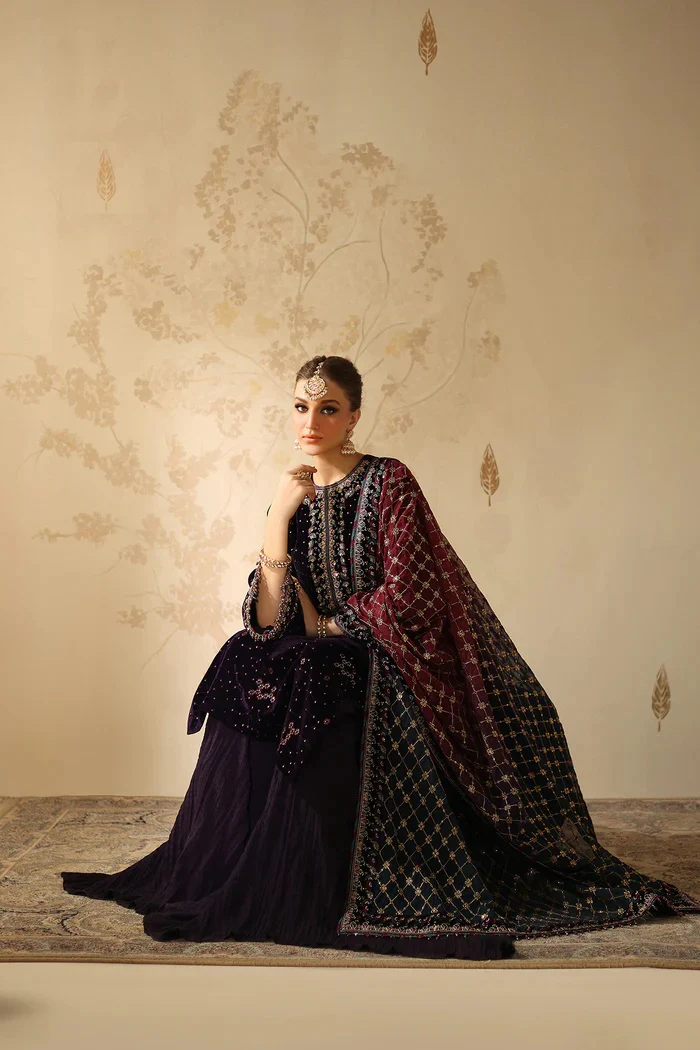 Baroque SF-4319 - Luxury Velvet Embroidered 3 Piece Unstitched - Image 5