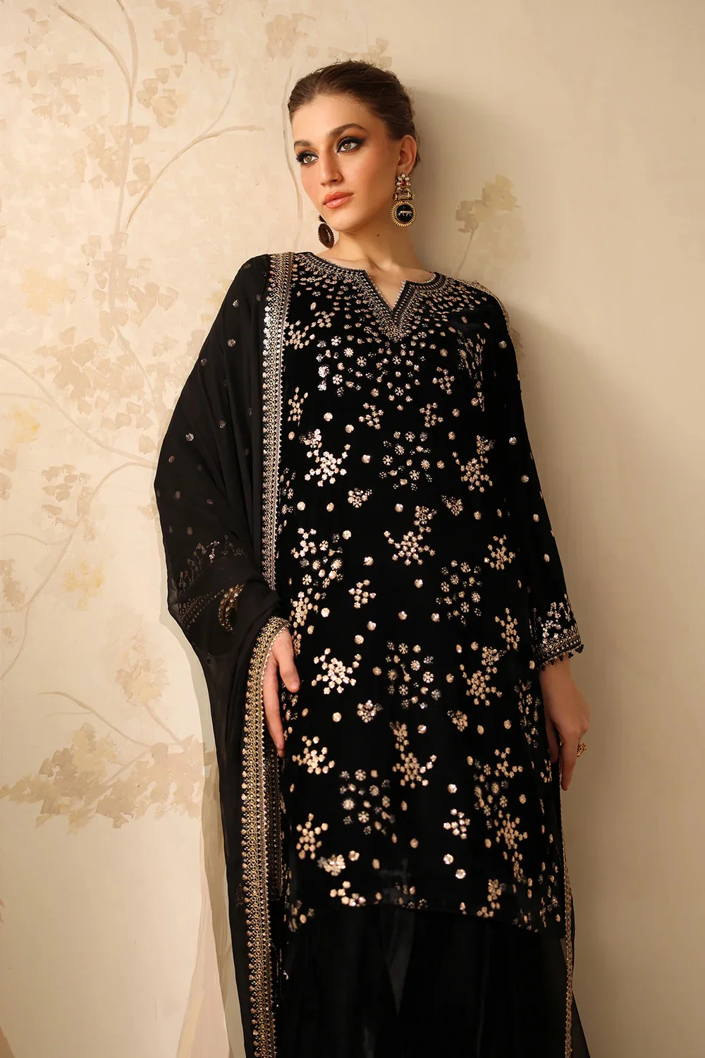 Baroque UF-4316 - Luxury Velvet Embroidered 3 Piece Unstitched - Image 2