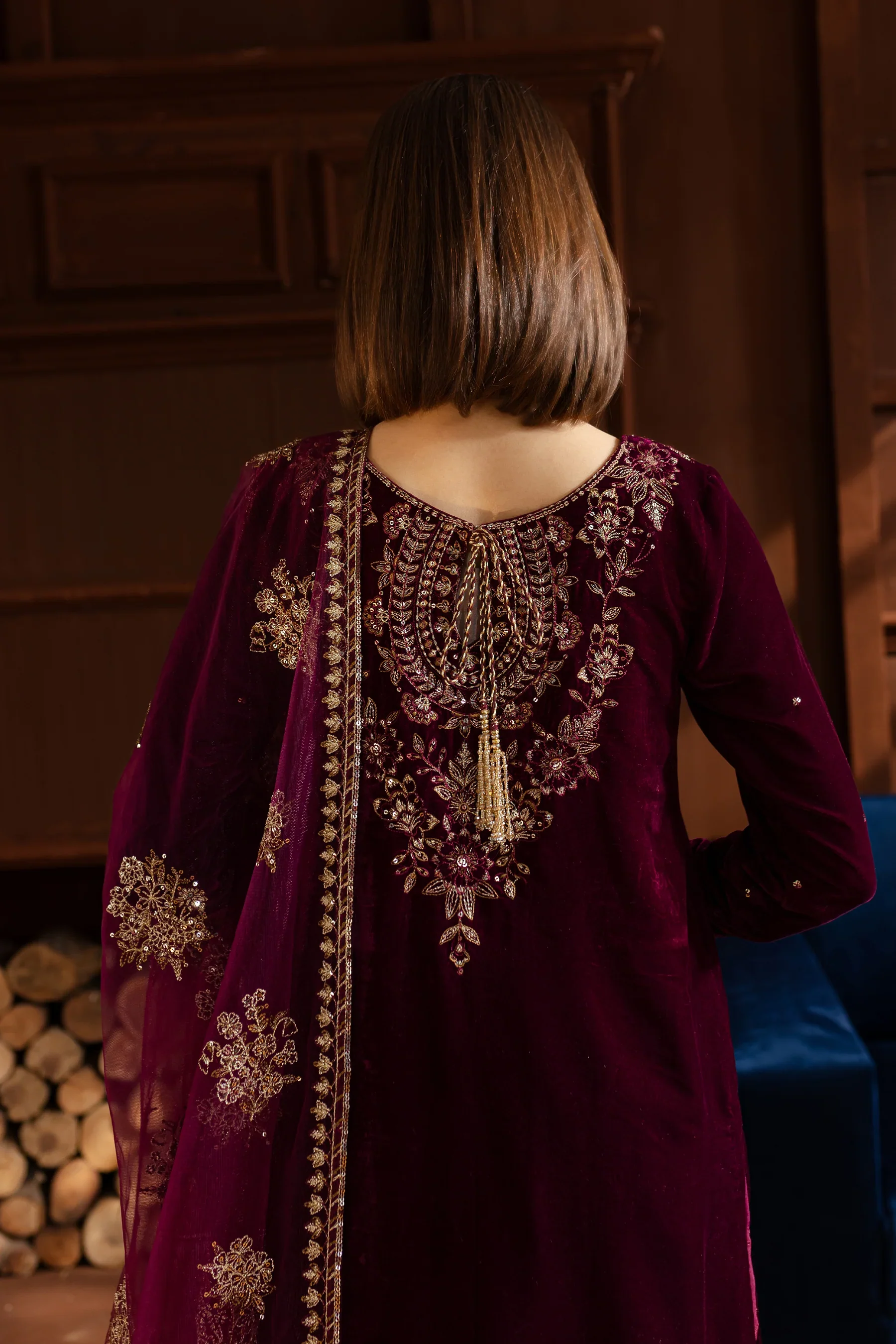 Batik Luxury Velvet Embroidered Collection Amar 3Pc - Velvet Luxe - Image 6