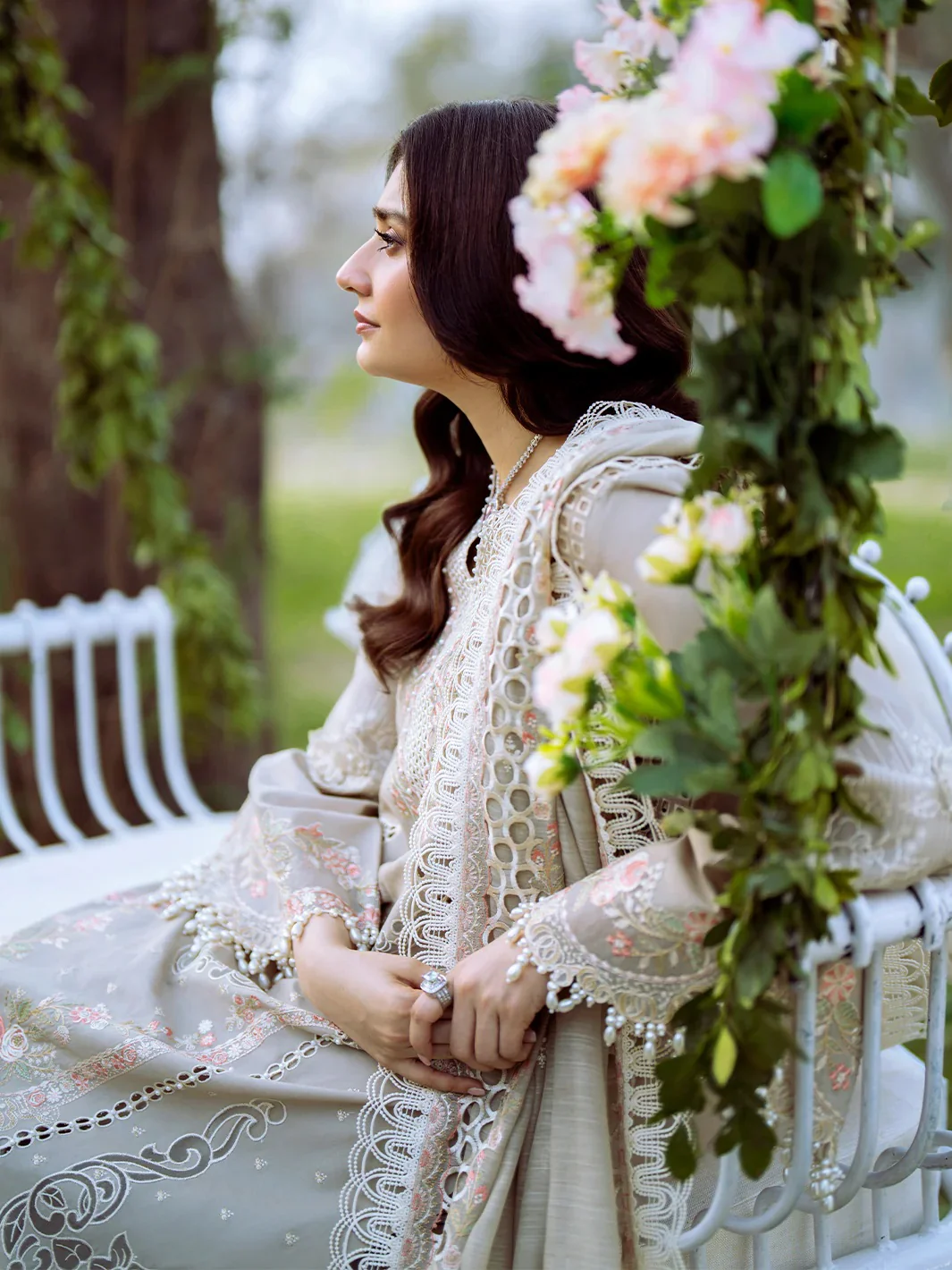 Bin Ilyas Luxury Embroidered Lawn Unstitched 3 Piece 103-B - Image 6