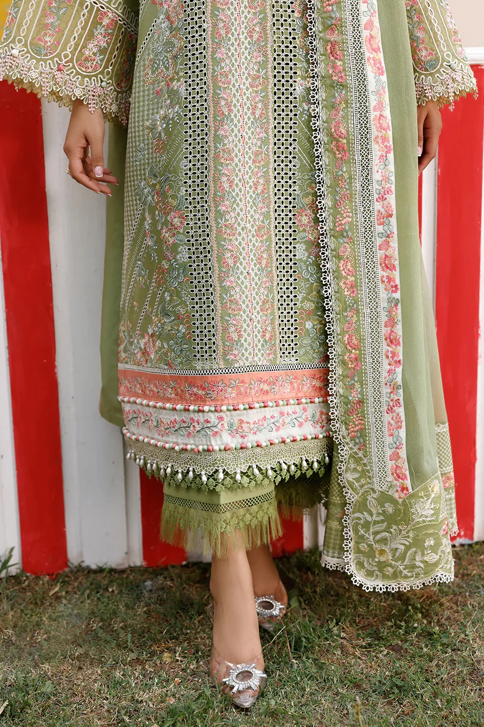 Bin ilyas - Luxury Lawn Embroidered 3 Piece Unstitched - 33 - A - Image 4
