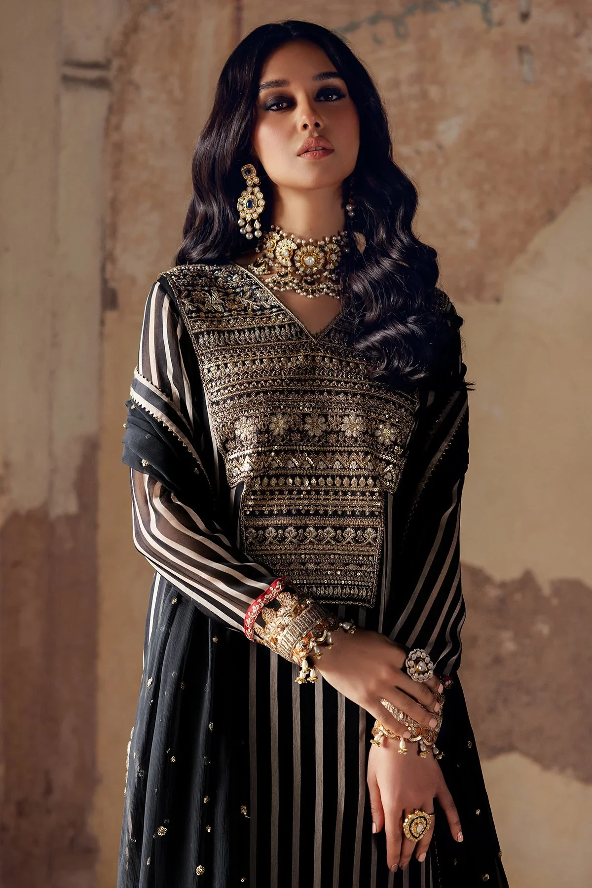 Charizma Vasal Embroidered Luxury Chiffon Unstitched 3Pc Suit VSL5-18 - Image 4