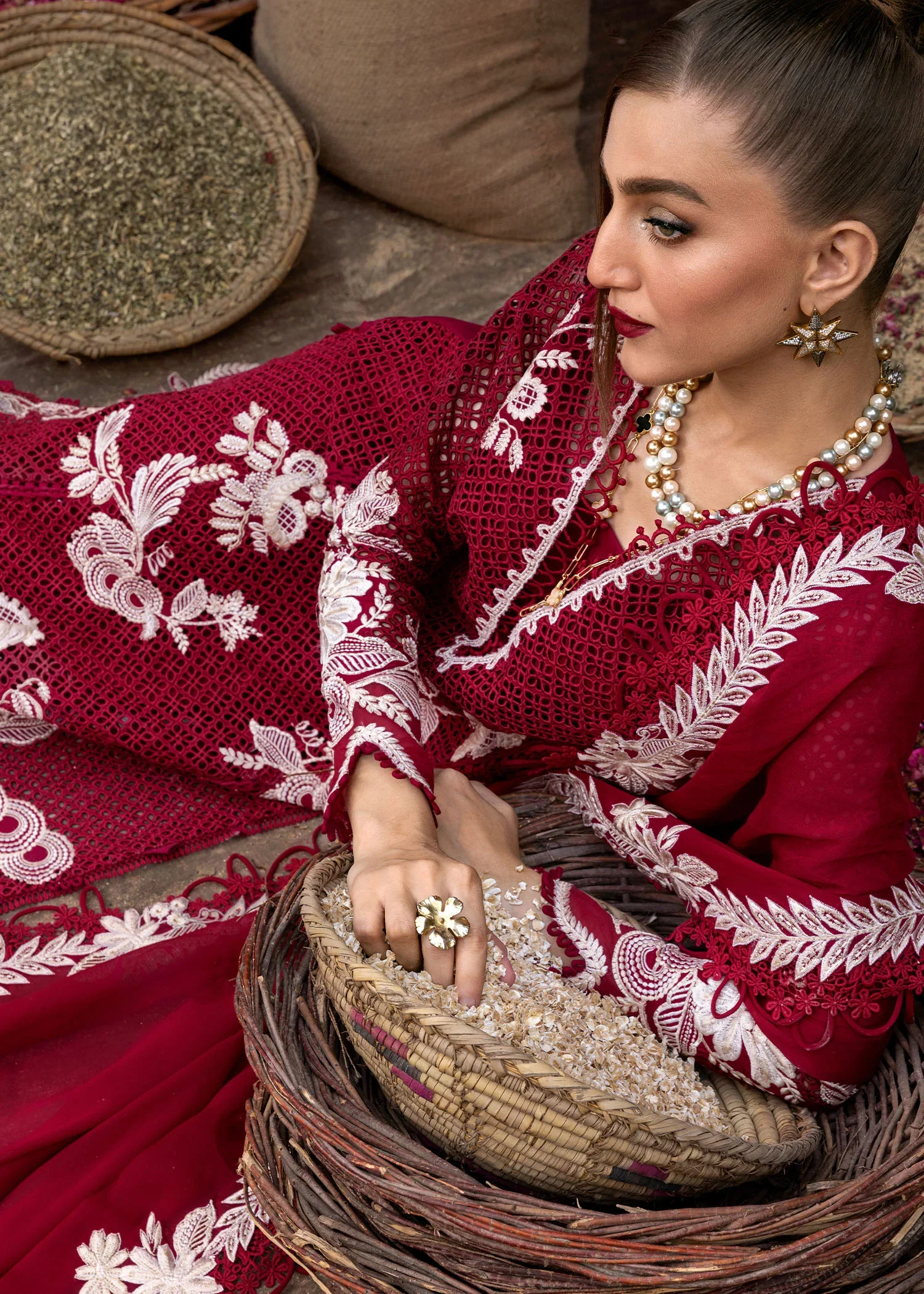 Crimson Luxury Lawn Embroidered 3 Piece Unstitched - ONE TRUE LOVE - D6A - Image 5