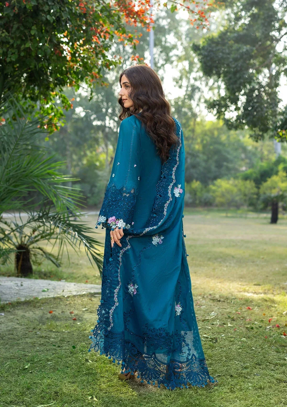 Elaf Premium Embroidered Luxury Lawn Unstitched 3Pc Suit ELY-06 SAPPHIRE - Image 5