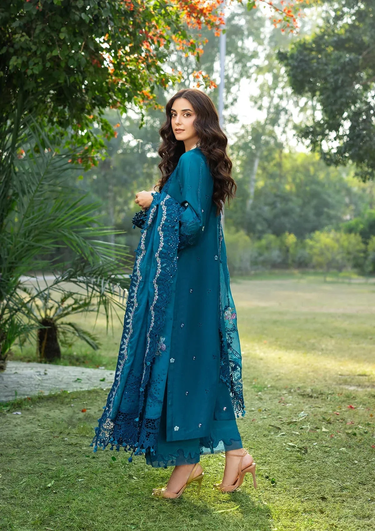 Elaf Premium Embroidered Luxury Lawn Unstitched 3Pc Suit ELY-06 SAPPHIRE - Image 6