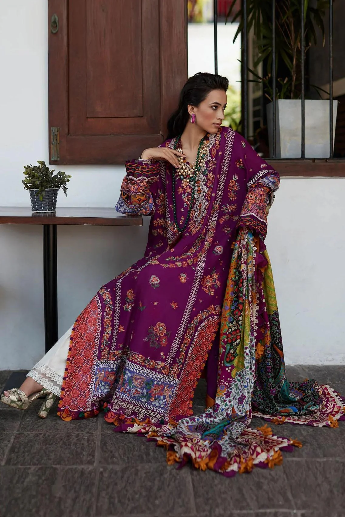 Elan Embroidered Lawn Suits Unstitched 3 Piece EL23-08 B Aalia - Summer Collection - Image 4