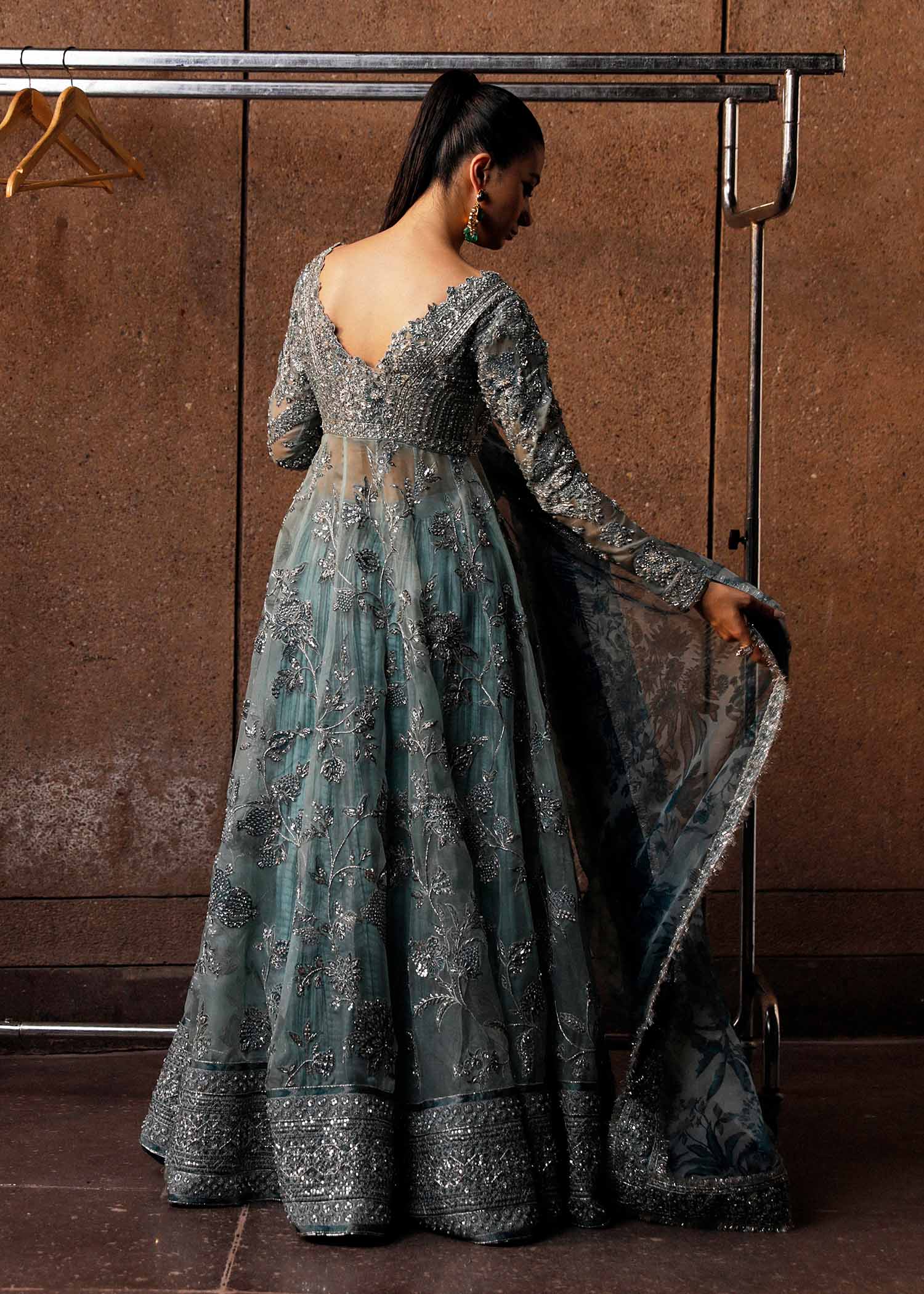 Hussain Rehar Parday ke Peechay Organza Hand Emblishment Maxi Unstitched ASTRA - Image 4