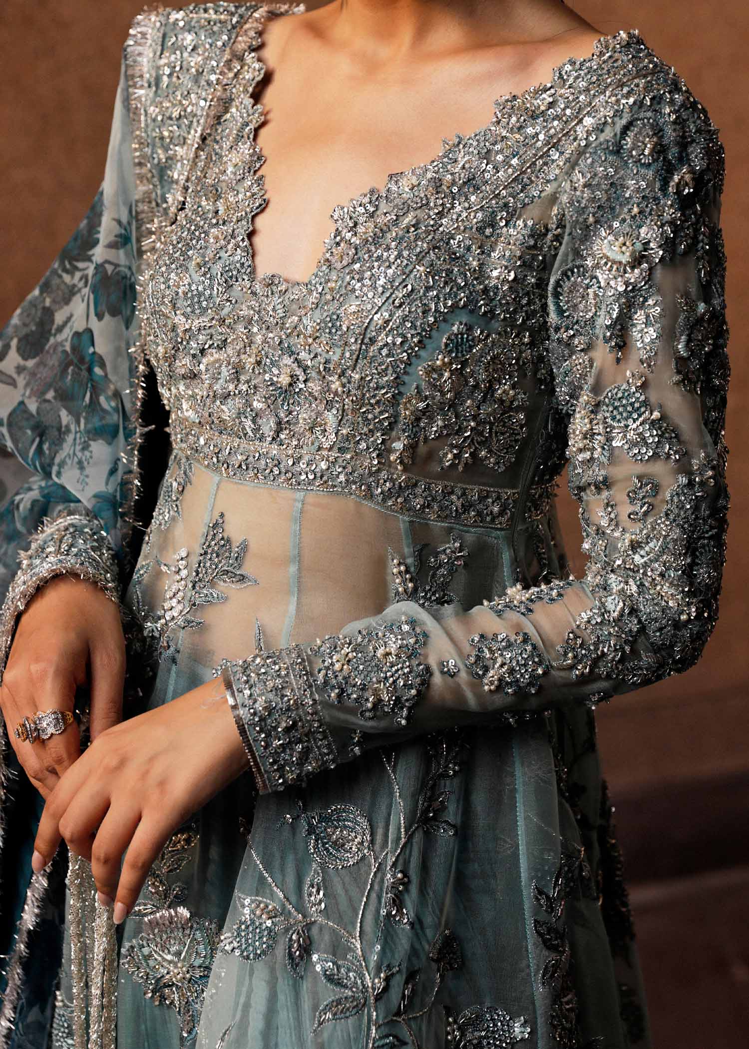 Hussain Rehar Parday ke Peechay Organza Hand Emblishment Maxi Unstitched ASTRA - Image 5