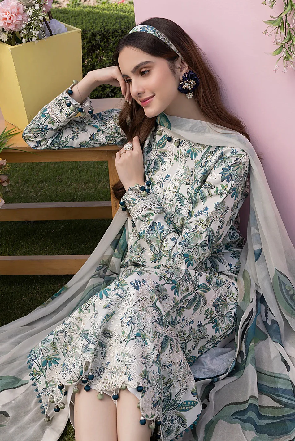 Izel - Luxury Lawn Embroidered 3 Piece Unstitched - Breeze - Image 3