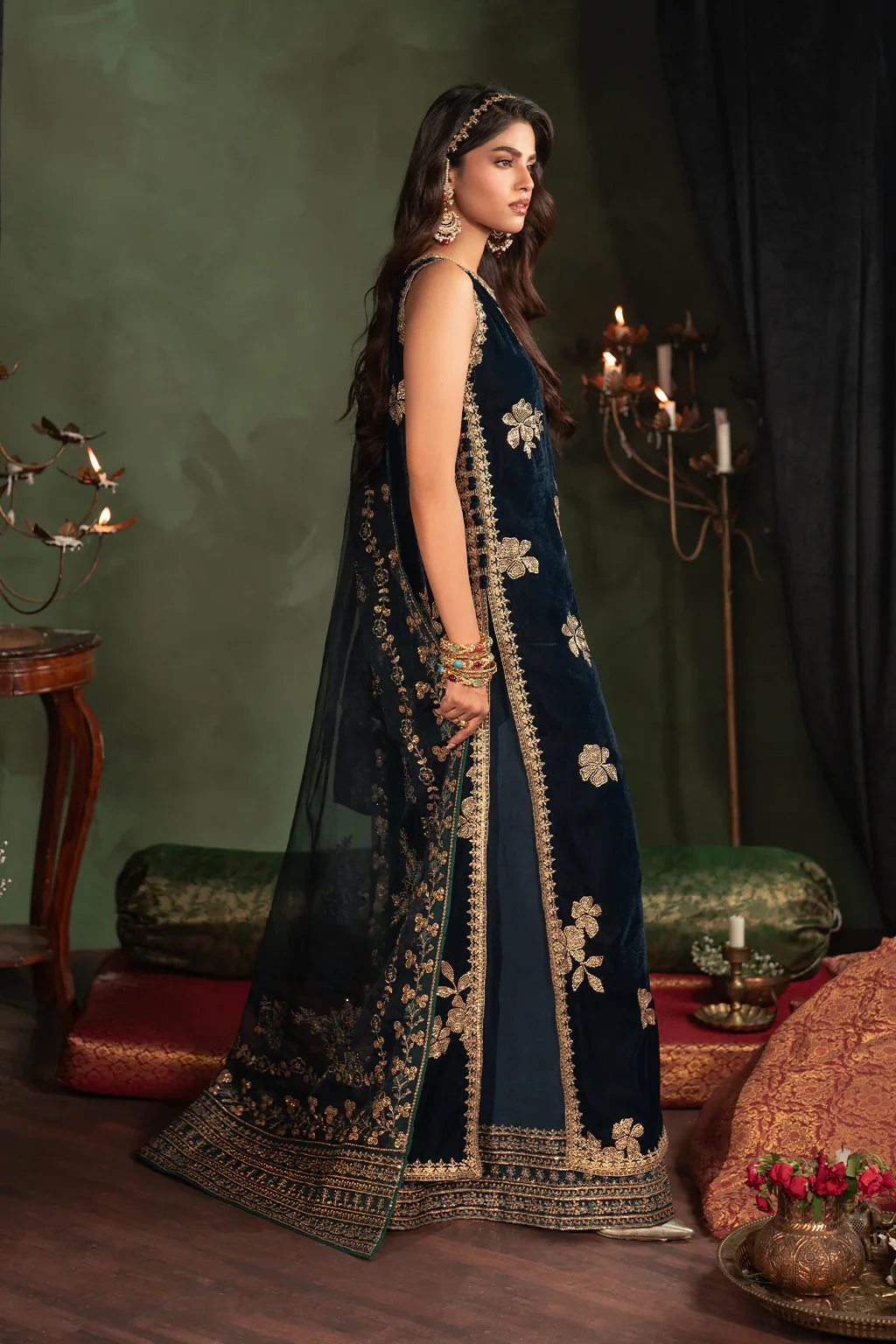 Iznik Luxury 9000 Micro Velvet Embroidered Suits Unstitched IV-51 - Image 4