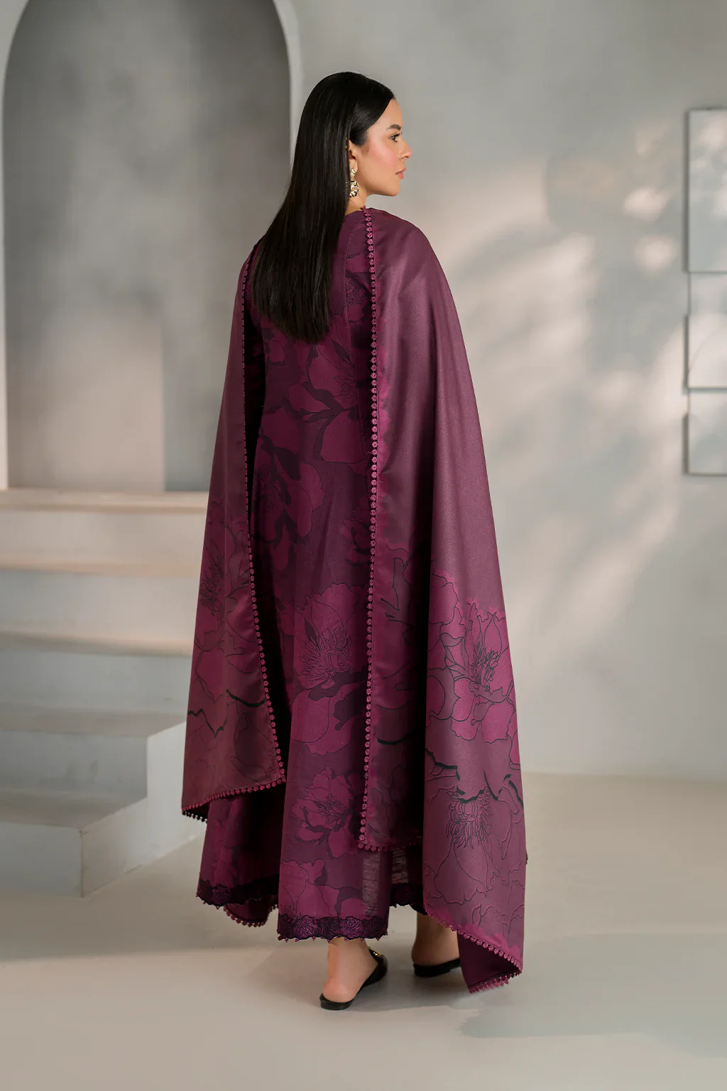 Iznik Luxury Embroidered Lawn Unstitched Collection UE -351 - Image 5