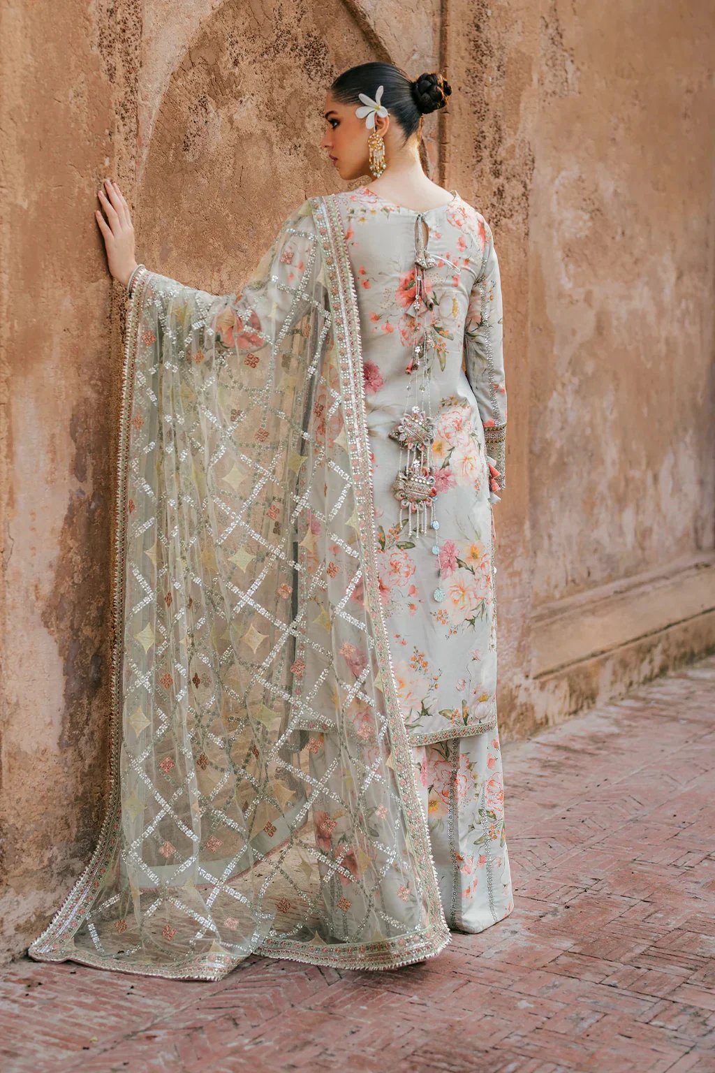 Iznik - Luxury Lawn Embroidered 3 Piece Unstitched - UE-311 - Image 5