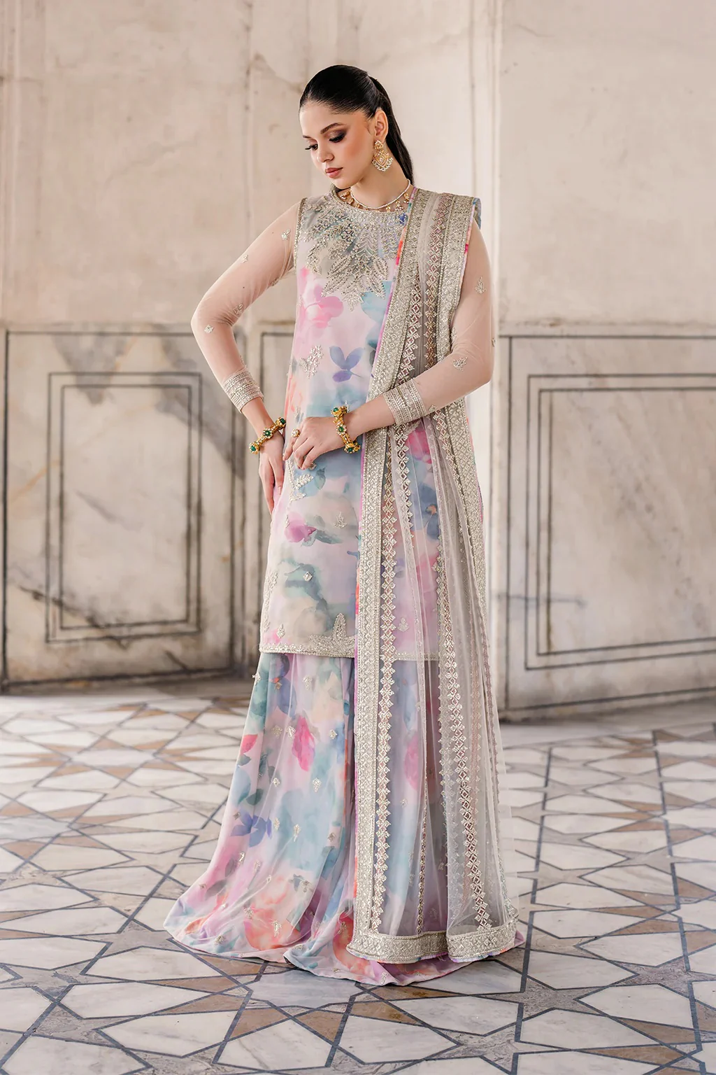 Iznik Luxury Lawn Embroidered 3 Piece Unstitched UE-312 - Image 3