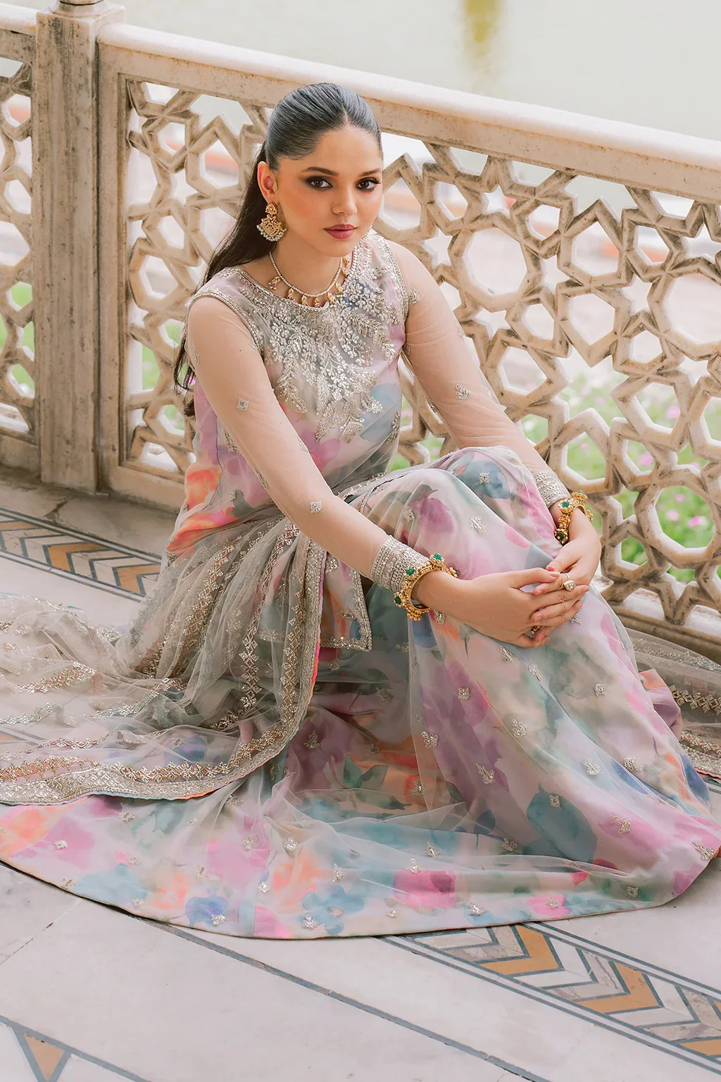 Iznik Luxury Lawn Embroidered 3 Piece Unstitched UE-312 - Image 7