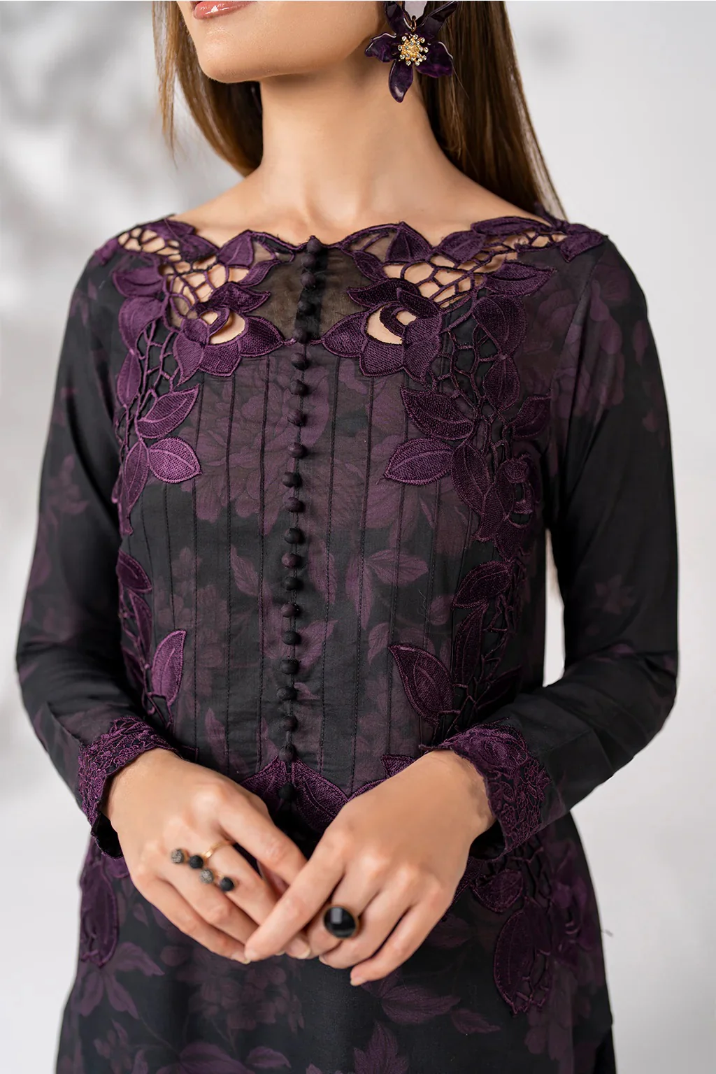Iznik Luxury Lawn Unstitched 3 Piece UE-270 - Image 4