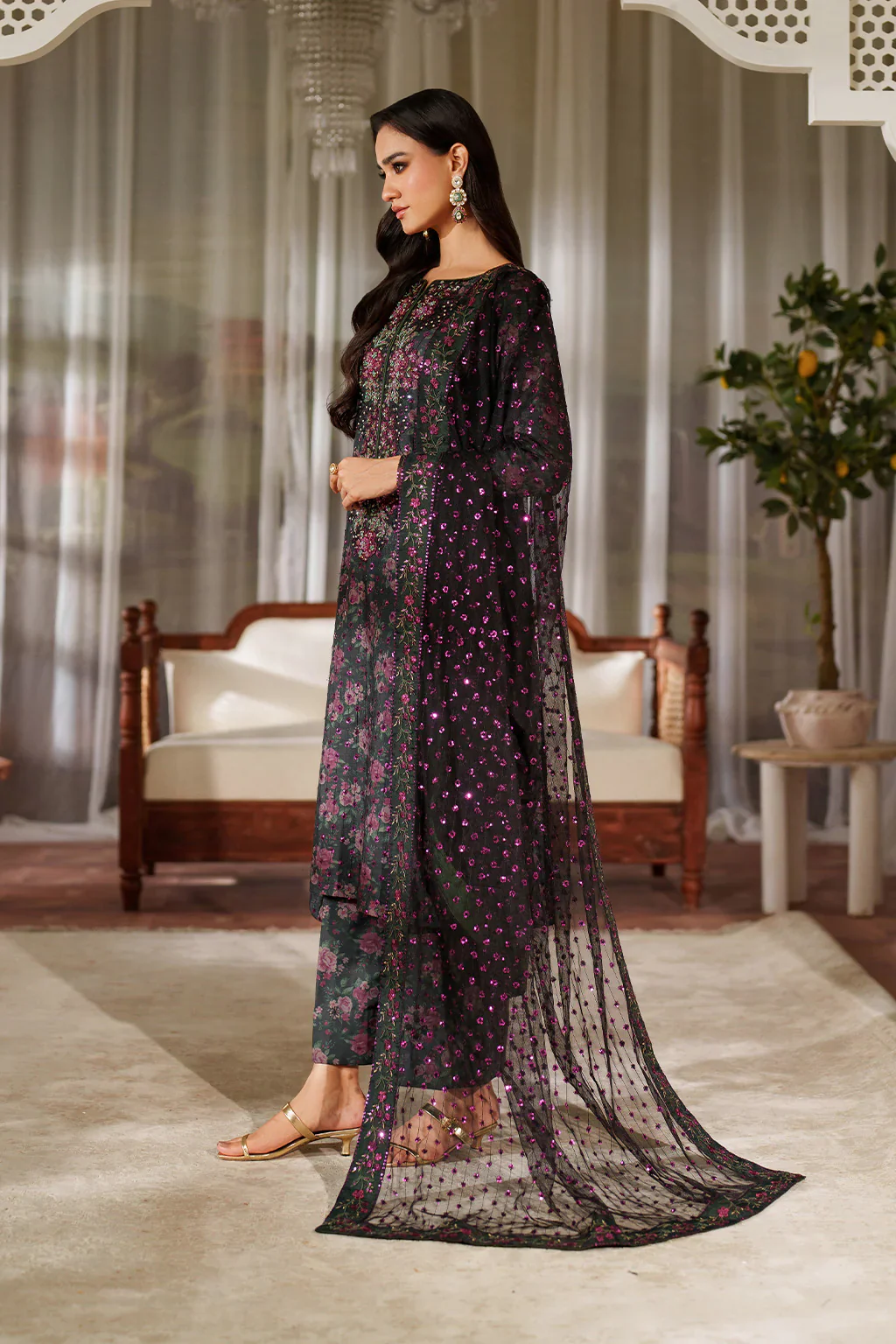 Iznik Luxury Printed & Embroidered Unstitched Lawn Suit UE-537 - Image 2