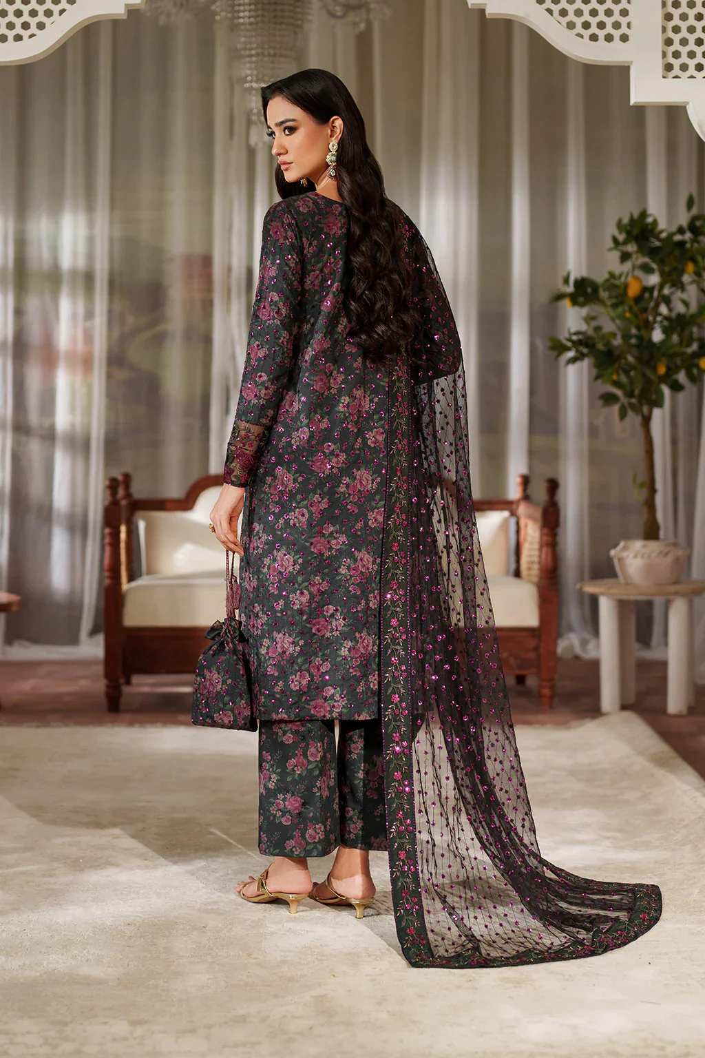 Iznik Luxury Printed & Embroidered Unstitched Lawn Suit UE-537 - Image 4