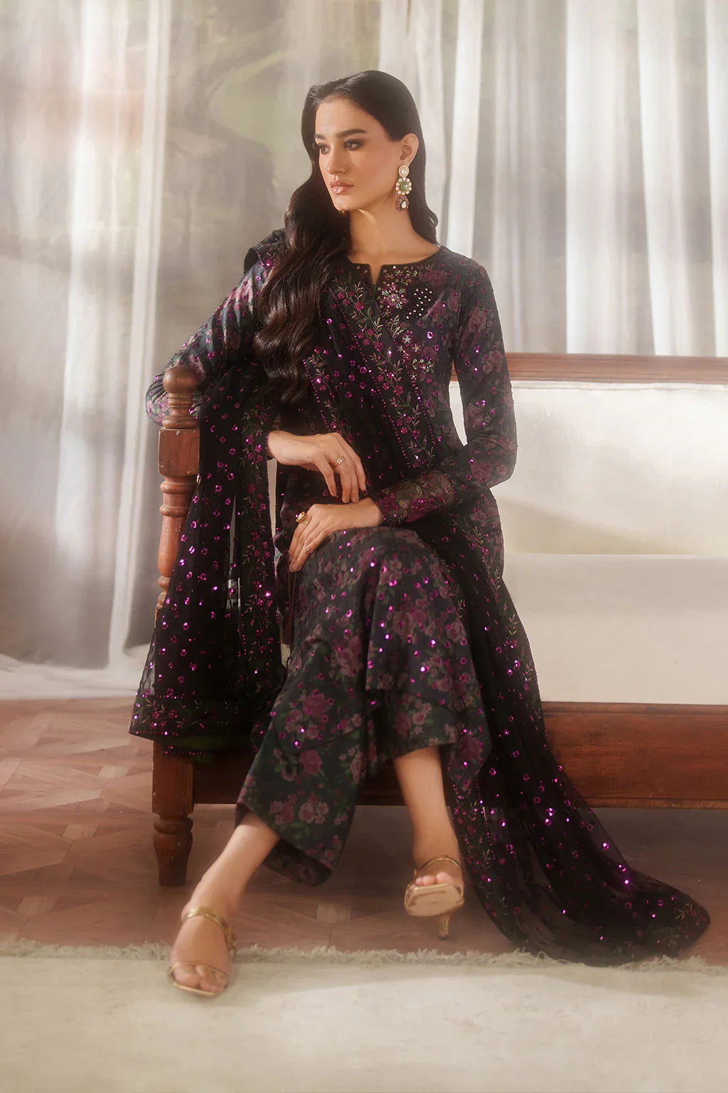 Iznik Luxury Printed & Embroidered Unstitched Lawn Suit UE-537 - Image 5