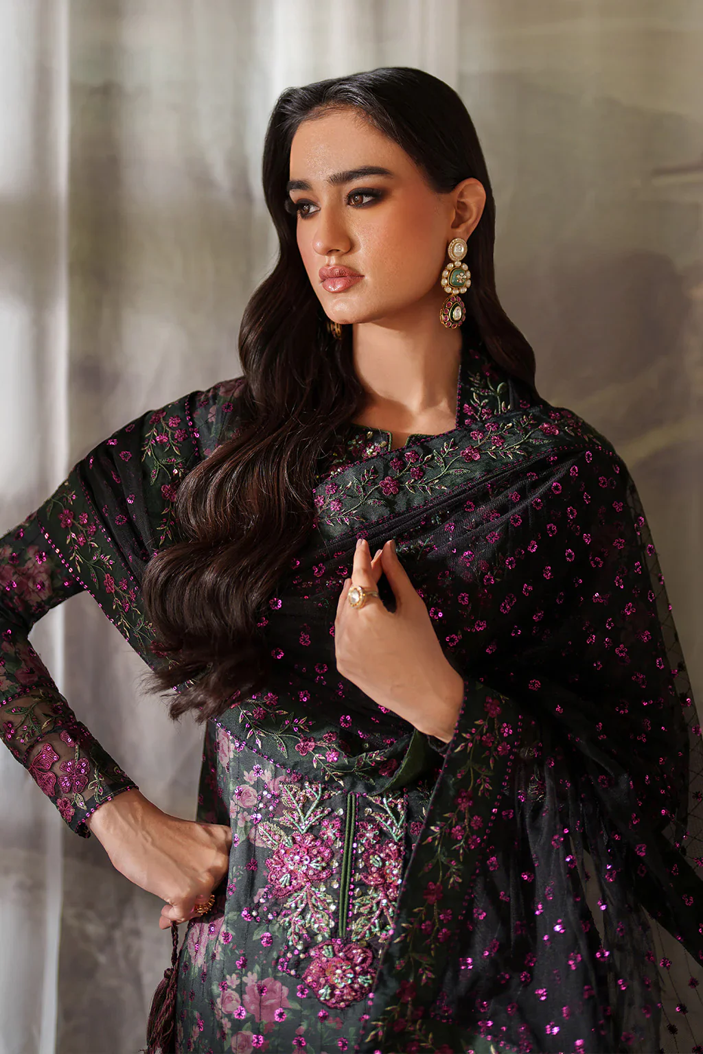 Iznik Luxury Printed & Embroidered Unstitched Lawn Suit UE-537 - Image 6