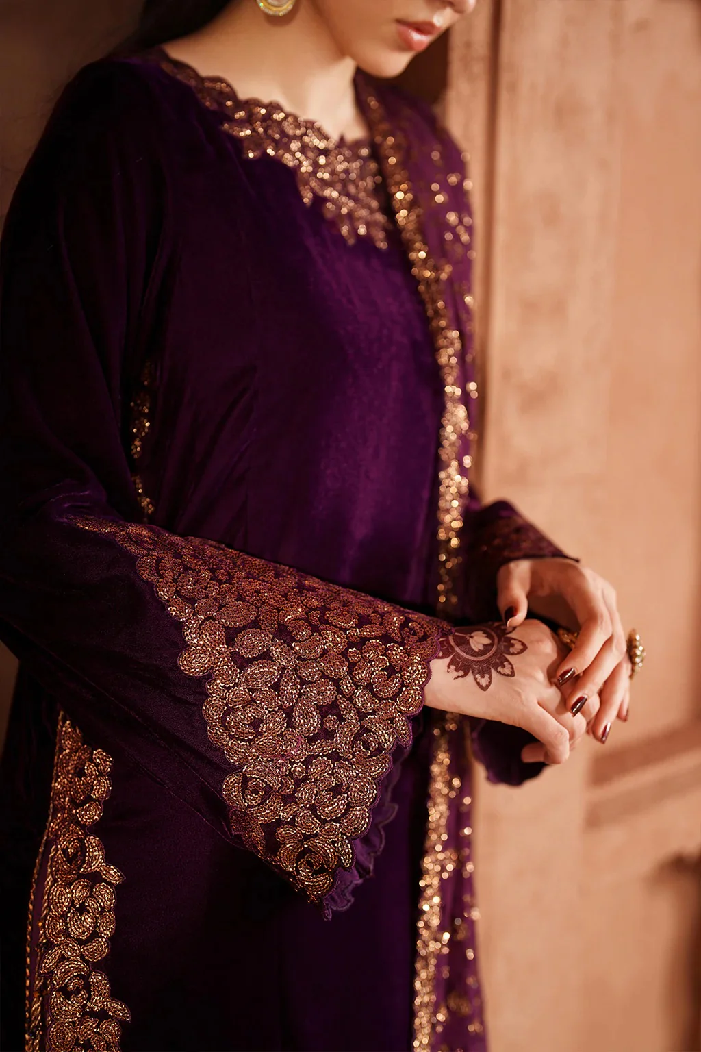 Iznik - Luxury Velvet Embroidered 3 Piece Unstitched - IV-57 - Image 8