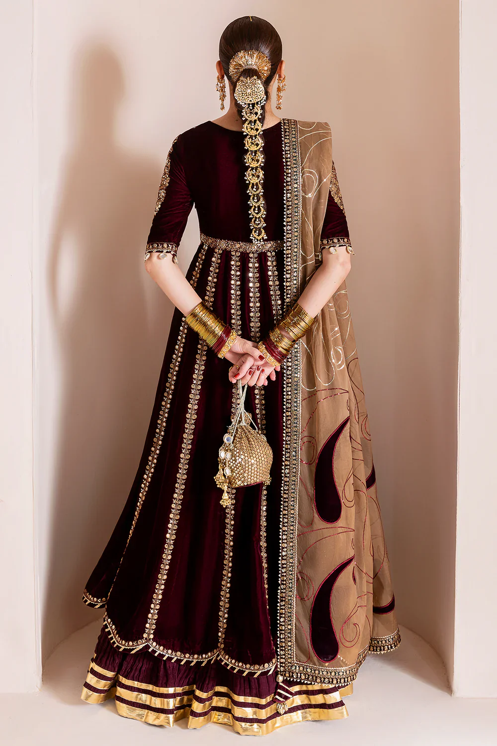 Jazmin Chandani Embroidered Velvet Unstitched 3Pc Maxi CVF D-12 - Image 6