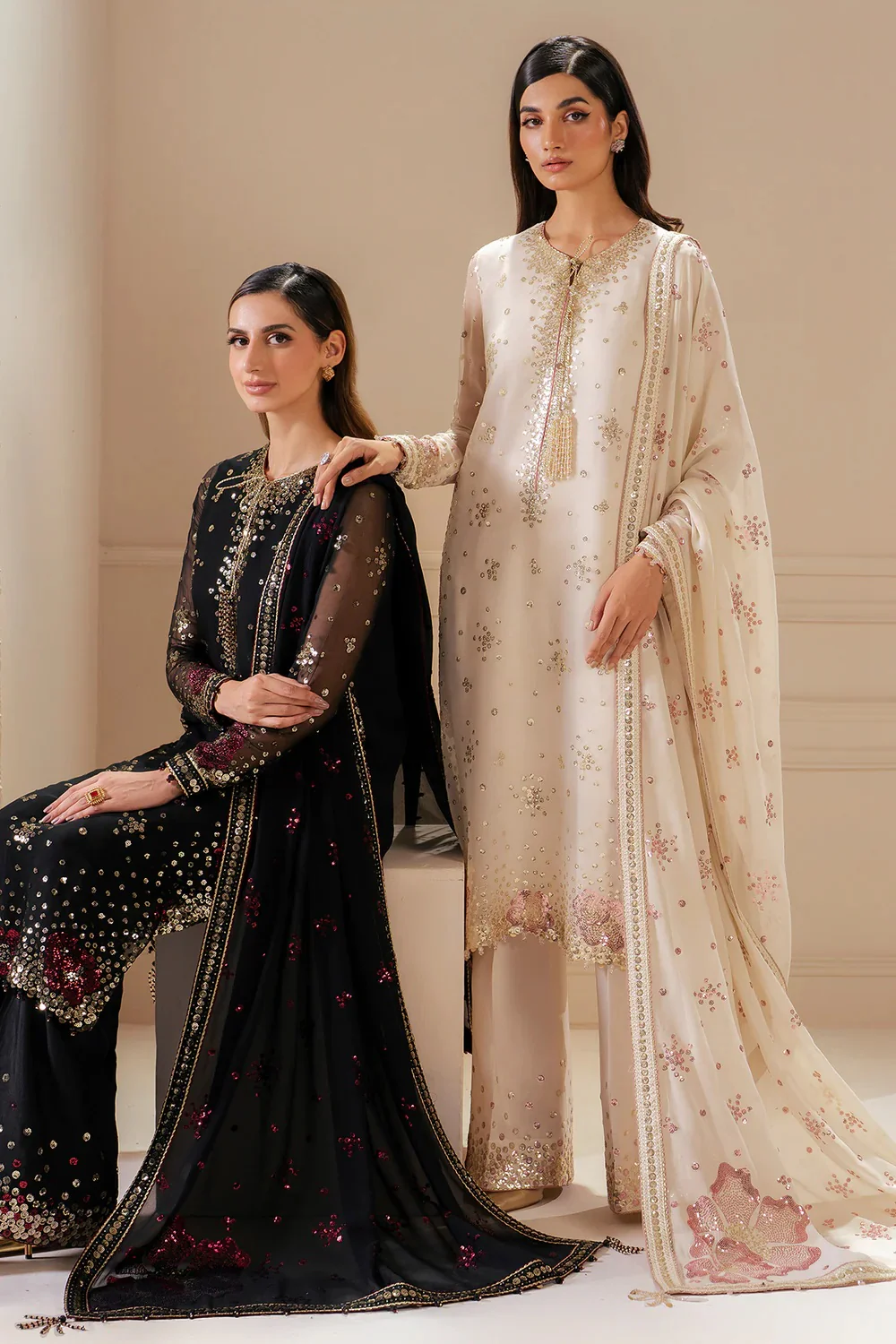 Jazmin Chiffon Embroidered 3 Piece Unstitched Uc-3069 - Image 12