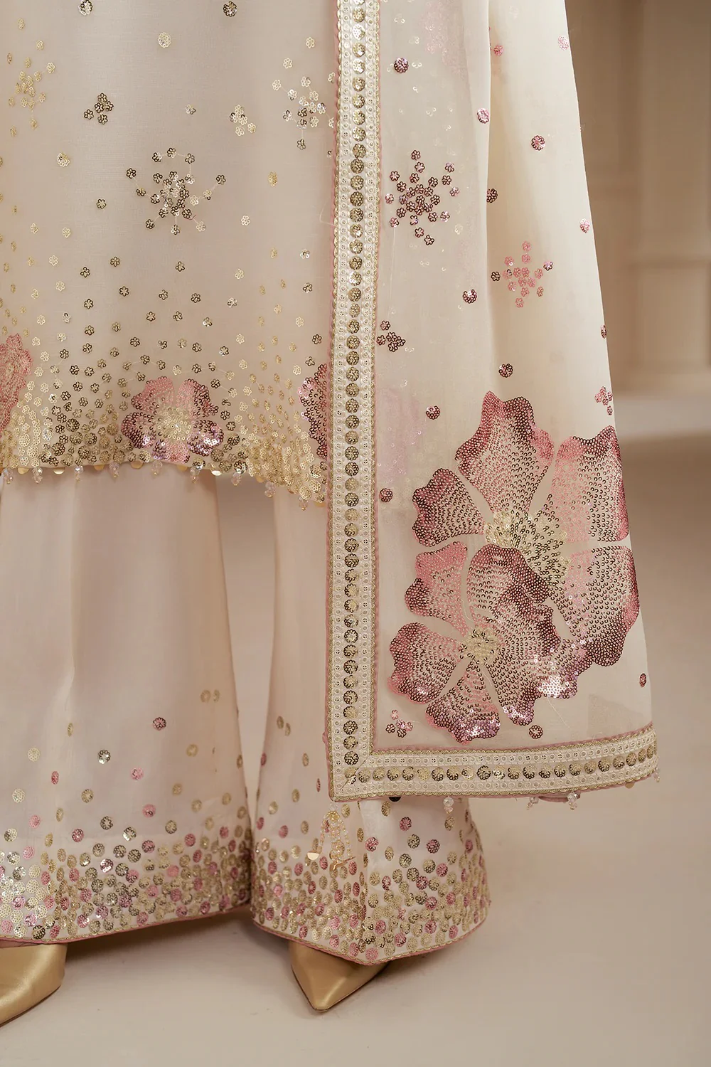 Jazmin Chiffon Embroidered 3 Piece Unstitched Uc-3069 - Image 6