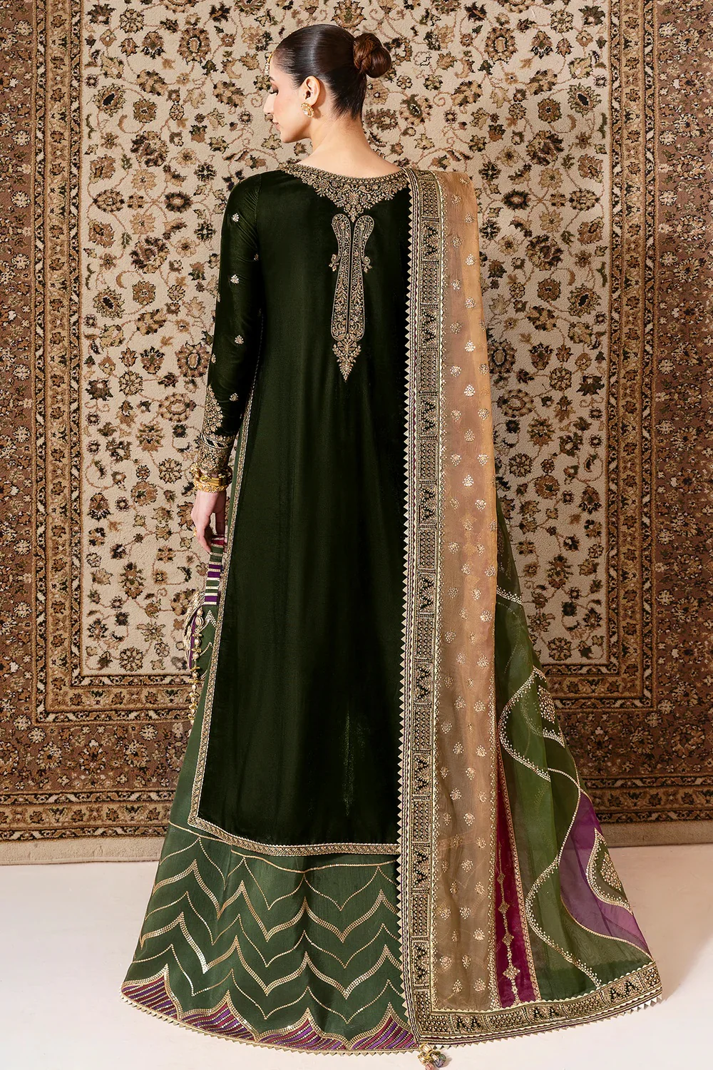 Jazmin Luxury Velvet Embroidered 3 Piece Unstitched - CVF D-09 - Image 4