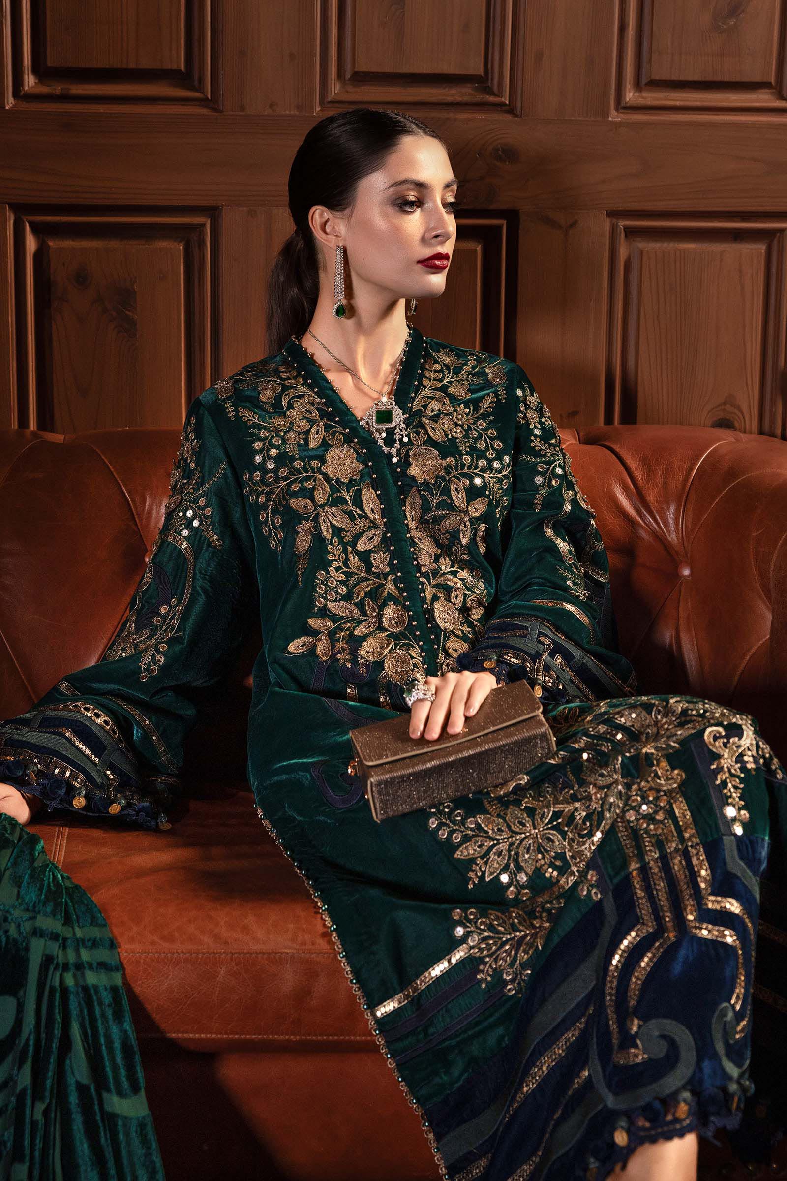 Luxe by Maria B Unstitched Embroidered Velvet 3 Piece MB25LW D2 With Palaichi Shawl - Image 4