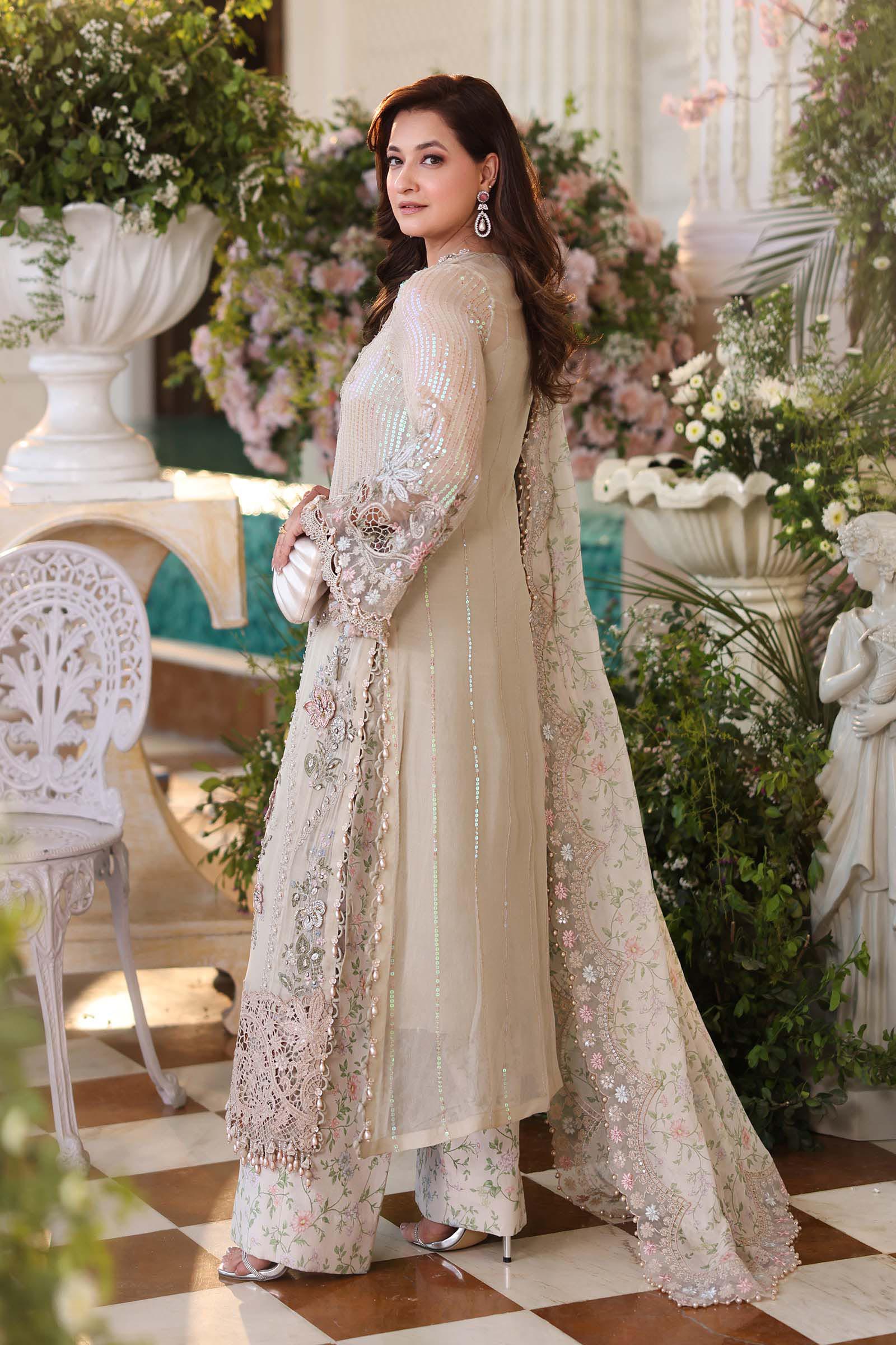 Maria.B Embroidered Luxury Chiffon Unstitched 3Pc Suit MPC-26-107 - Image 4