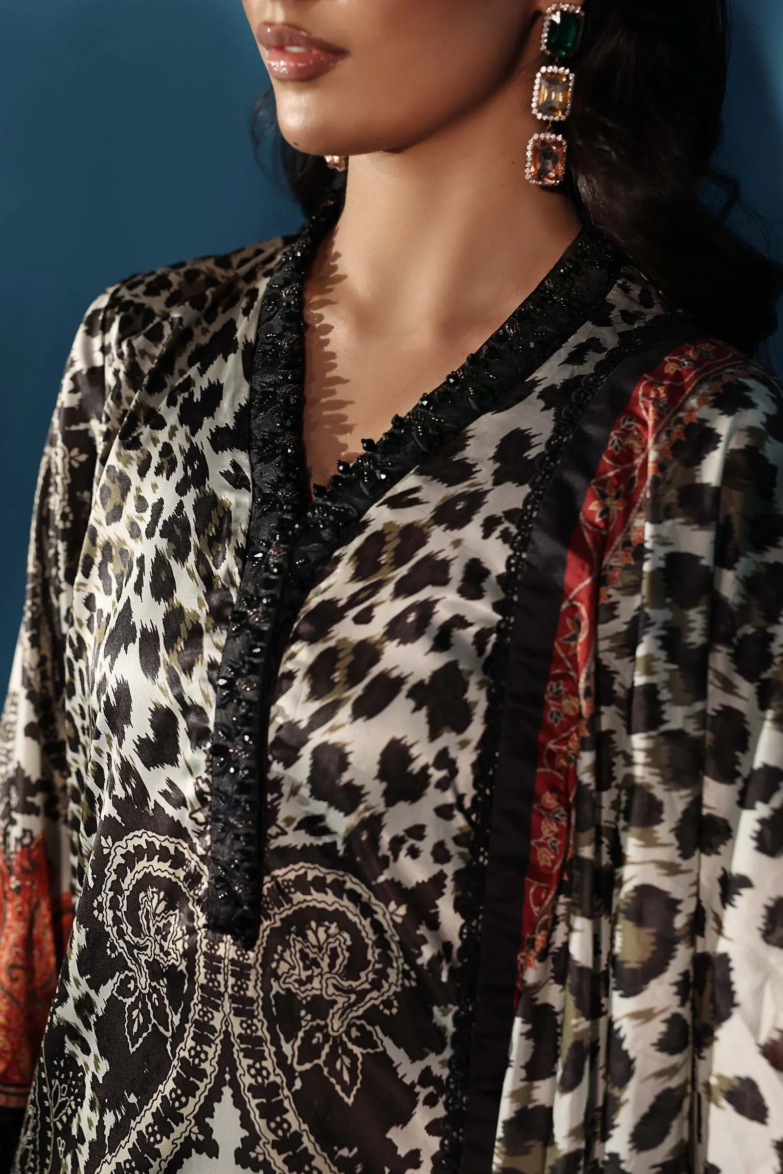 Maria.B Embroidered Satin Silk Suit 3 Pc Unstitched MPS-W25-05 - Image 6