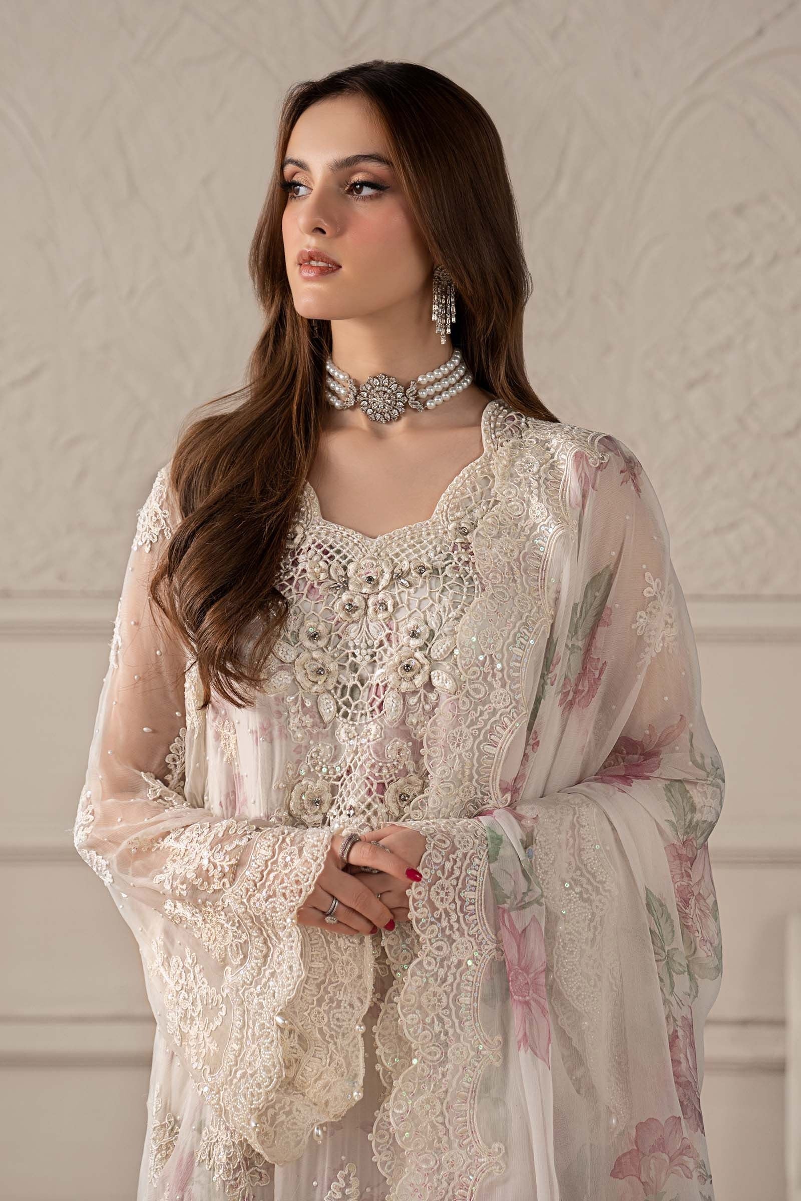 Maria.B Luxury Chiffon Embroidered 3 Pc Unstitched Collection MCS-25-101 - Image 5