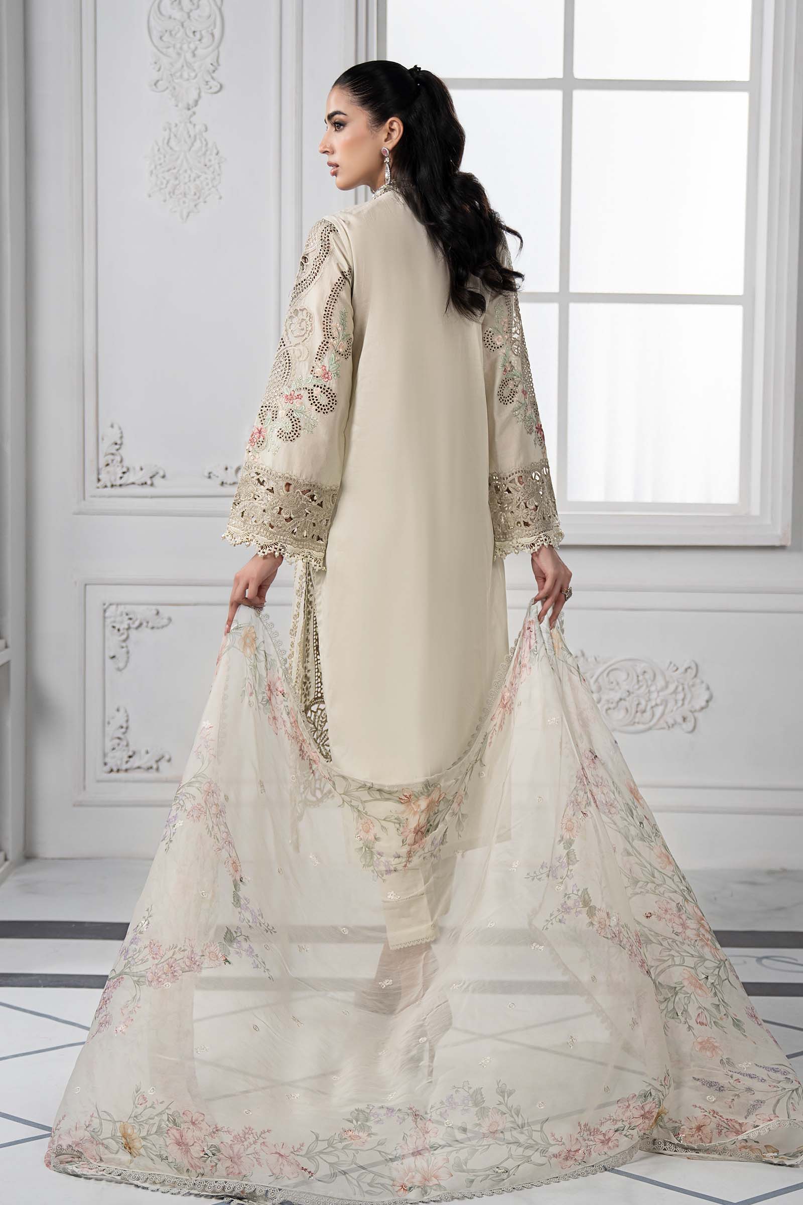 Maria.B Luxury Lawn Embroidered 3 Piece Unstitched DS-2514-B Eid Collection - Image 5