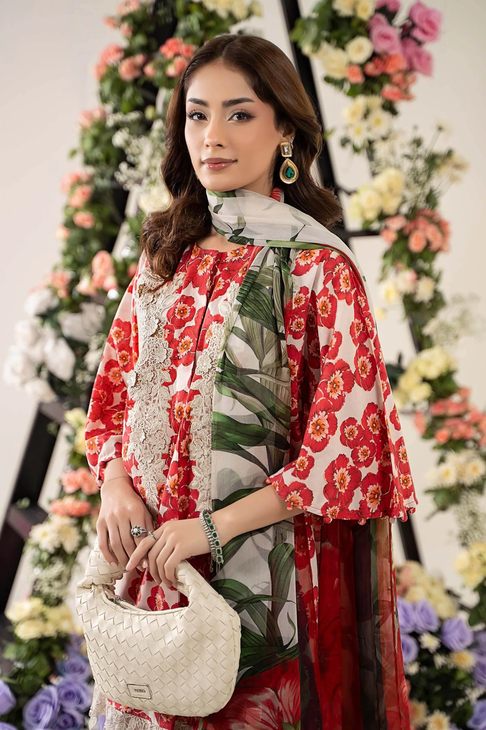 Maria.B - Luxury Lawn Embroidered 3 Piece Unstitched - MPS-2606-B - Image 5