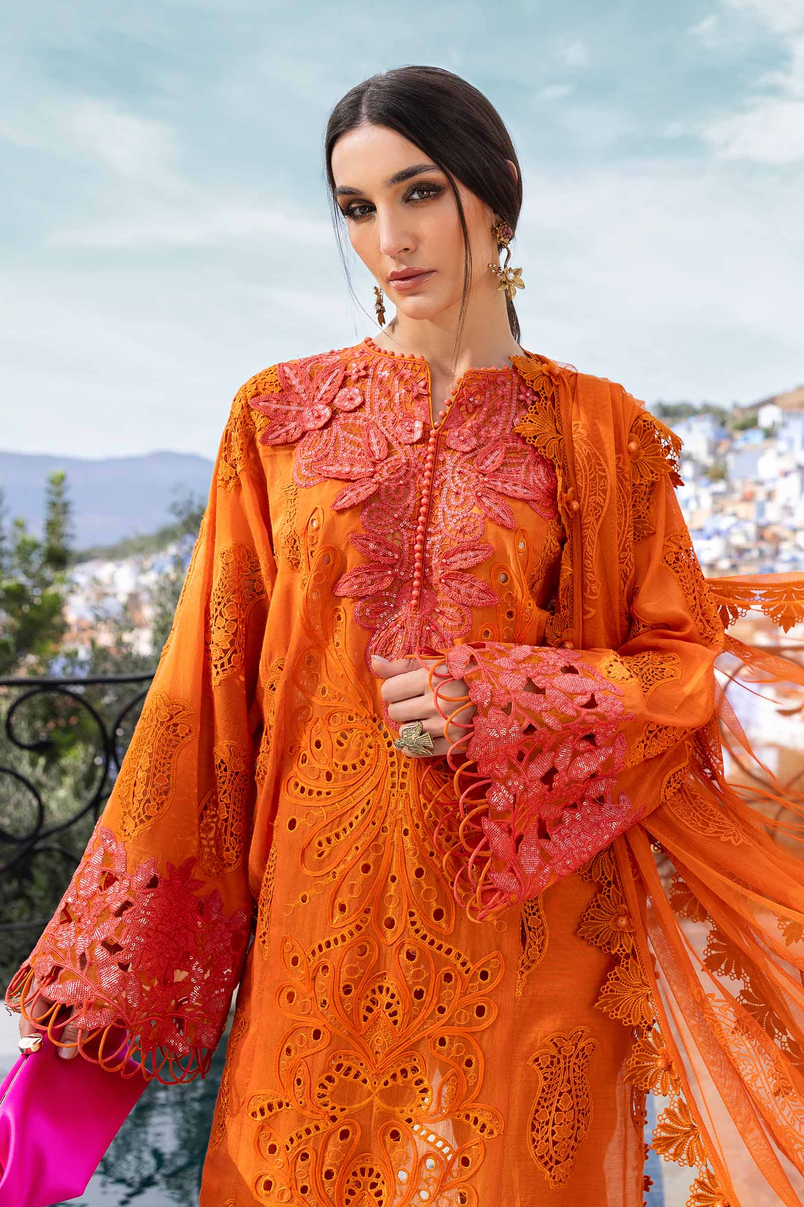 Maria.B Luxury Lawn Embroidered Unstitched D 2505-B Eid Collection - Image 3