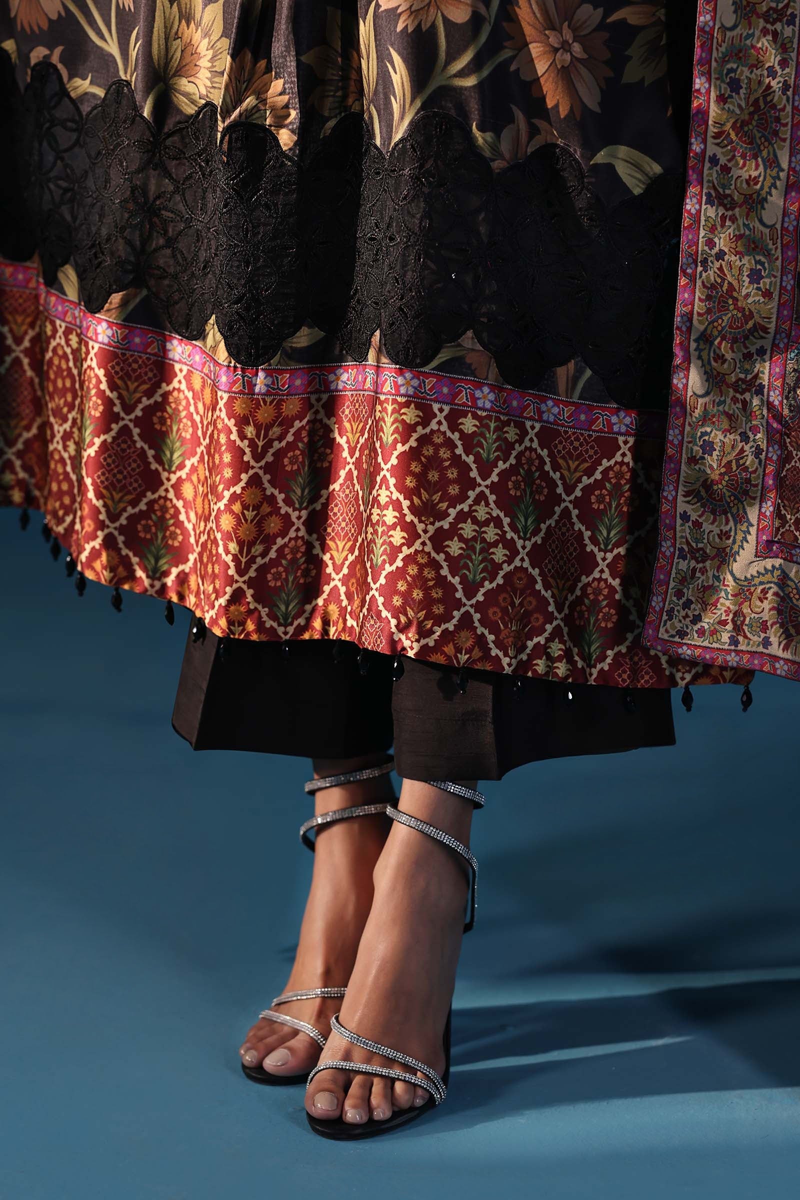 Maria.B Luxury Silk Embroidered Unstitched 3 Piece - MPS-W25-07 - Image 8