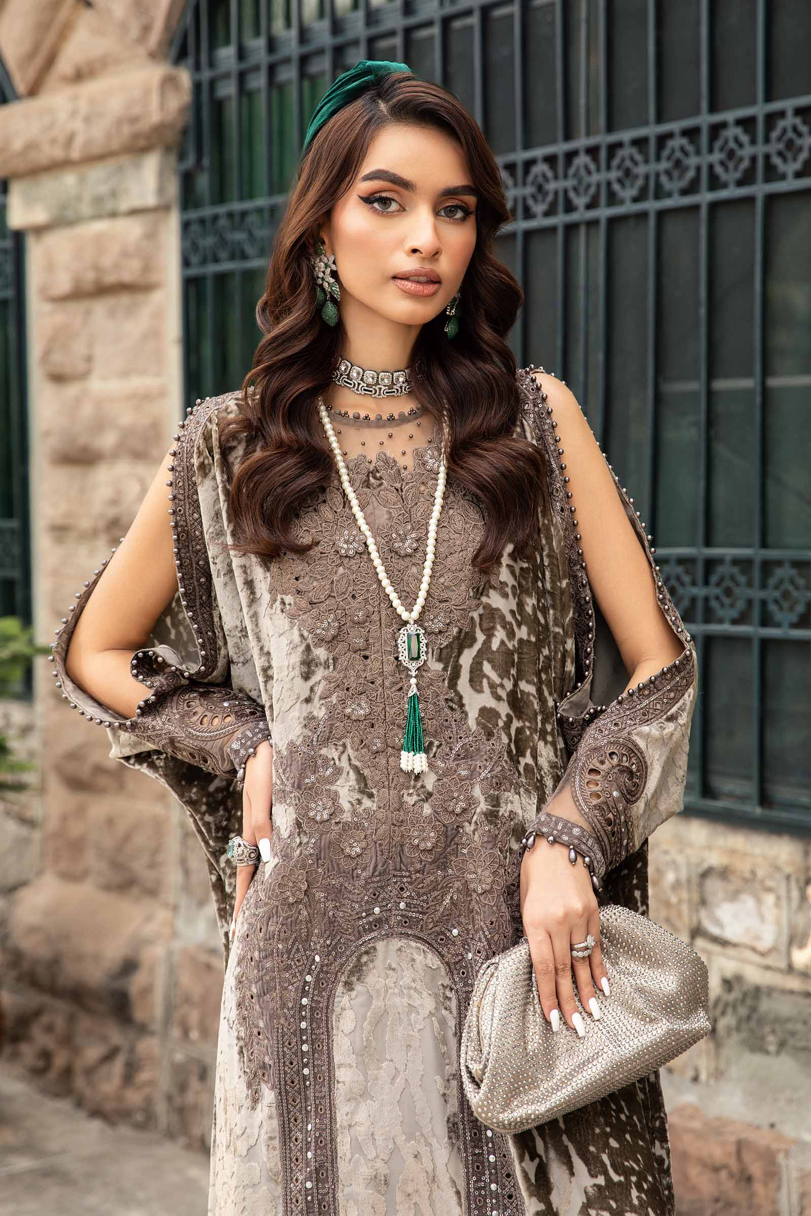 Maria.B Luxury Velvet 3 Piece Unstitched Embroidered Palachi Suit DL-1201 - Image 7
