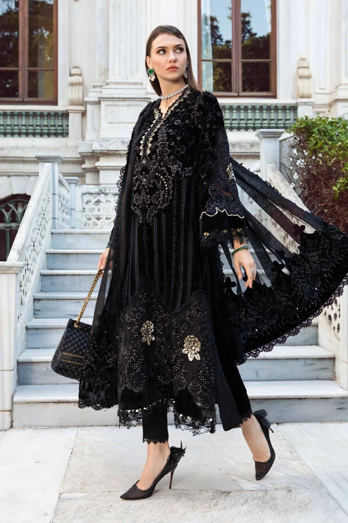Maria.B Luxury Velvet Collection Unstitched Black & Gold D-1 - Image 2