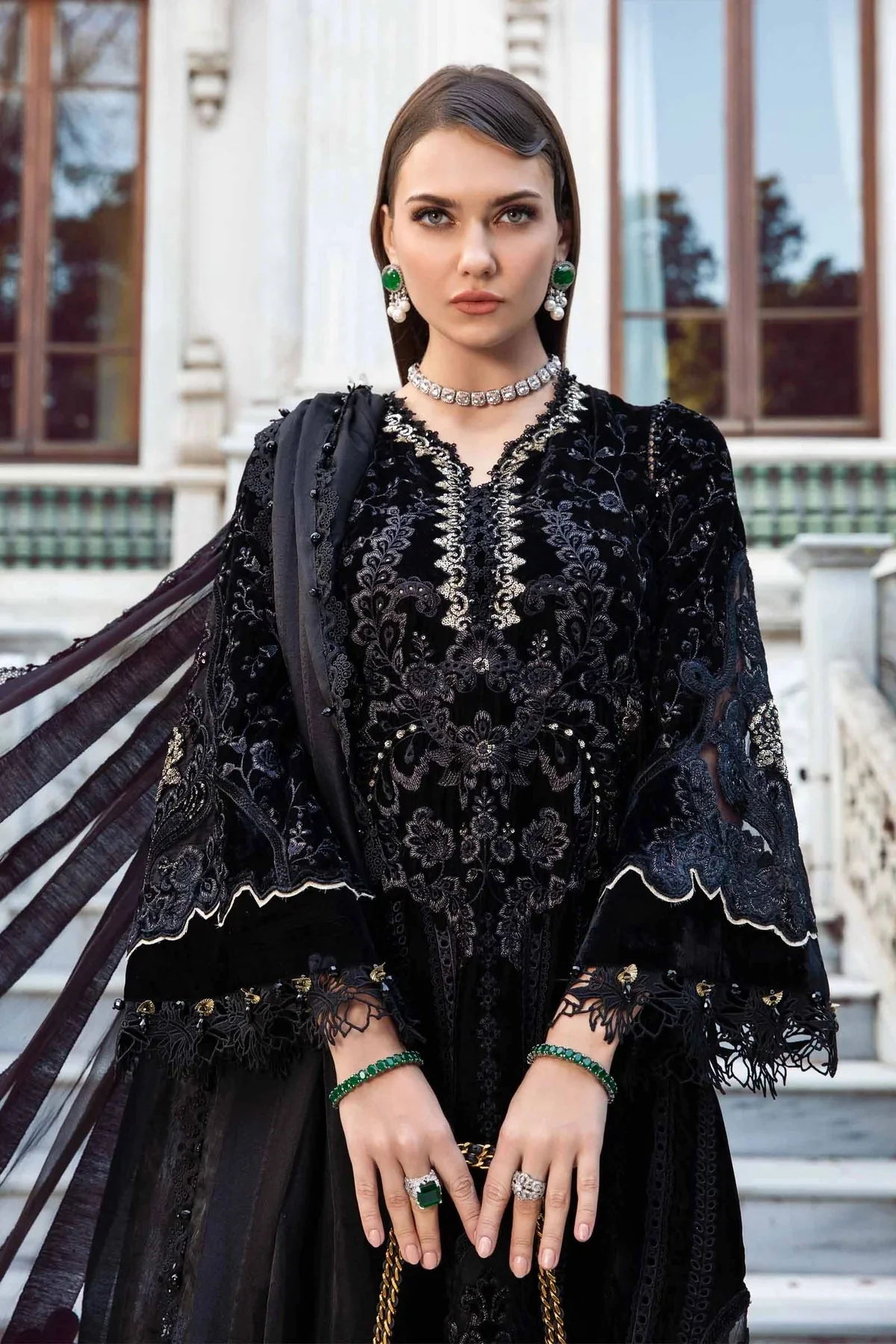 Maria.B Luxury Velvet Collection Unstitched Black & Gold D-1 - Image 5