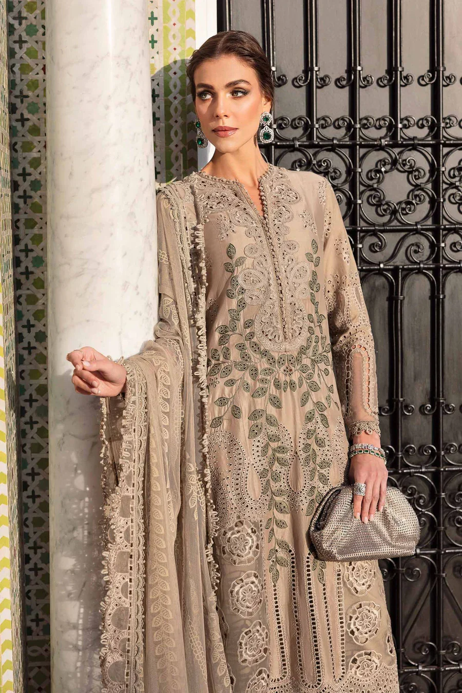 Maria.B Voyge A Luxe Embroidered Lawn Unstitched 3 Pc SUIT D-2503-A - Image 6