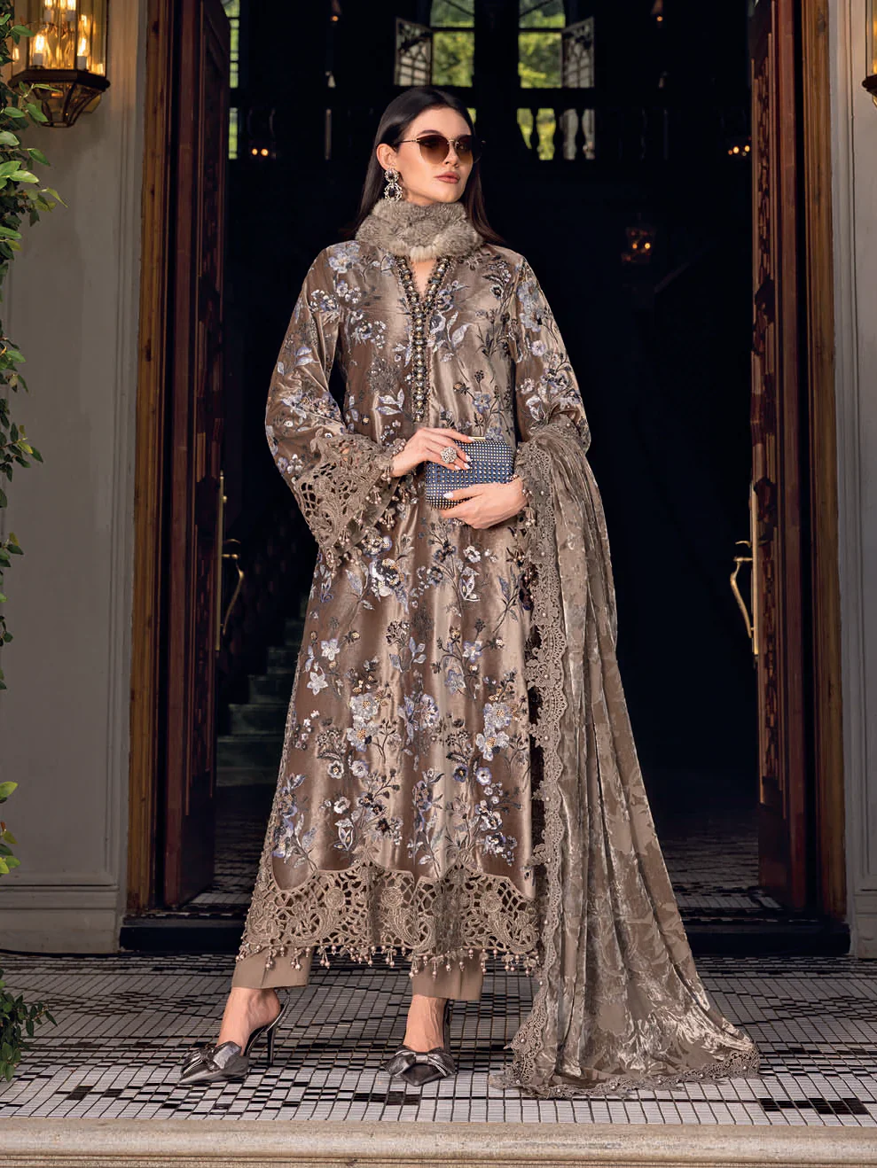 Maria.B Winter Luxe Embroidered Velvet Unstitched 3Pc Suit D-03 Palaichi Shawl - Image 7