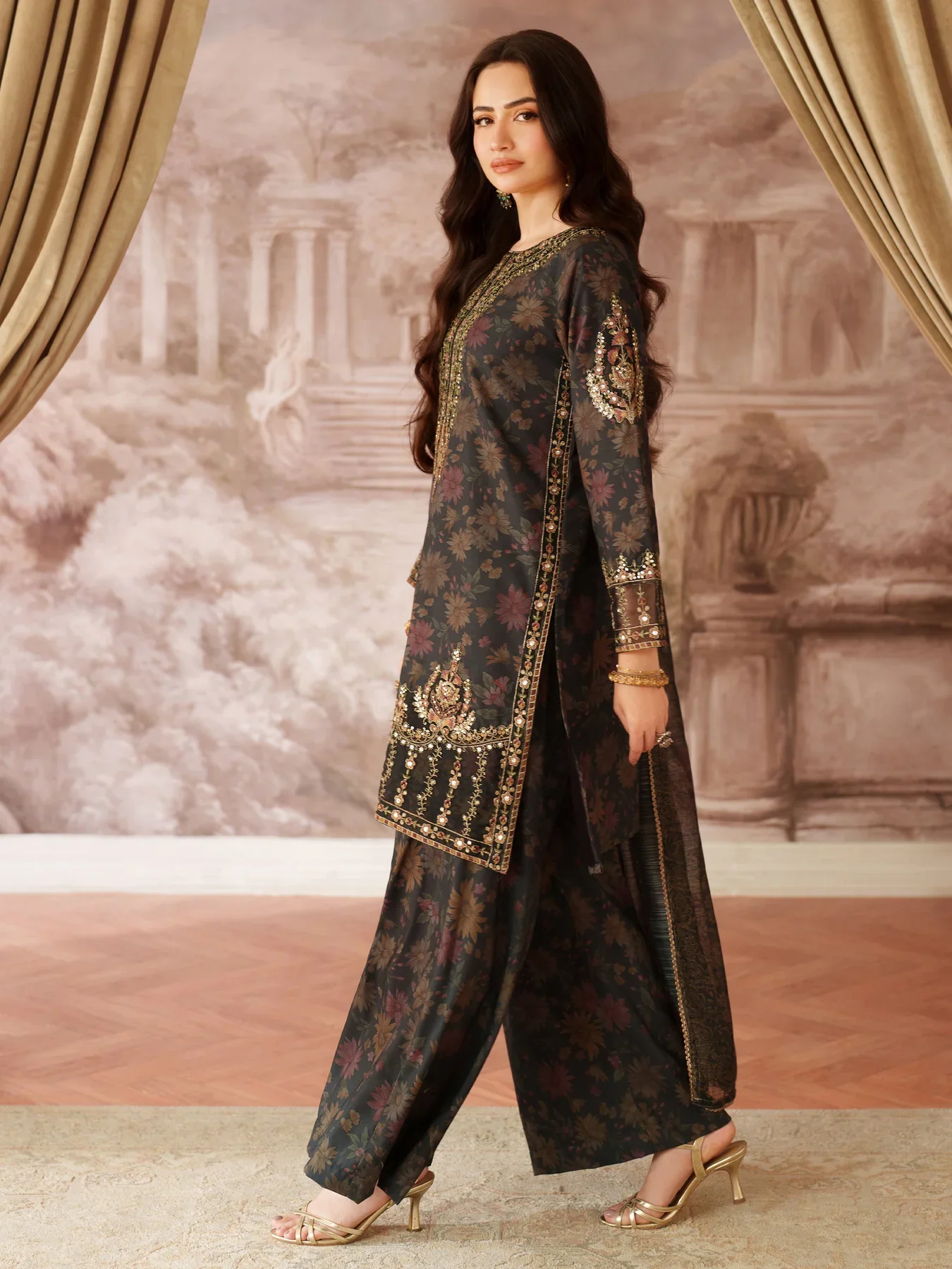 Mohagni Luxury Embroidered Lawn 3 Pc Unstitched Suit BLS-57 - Image 2