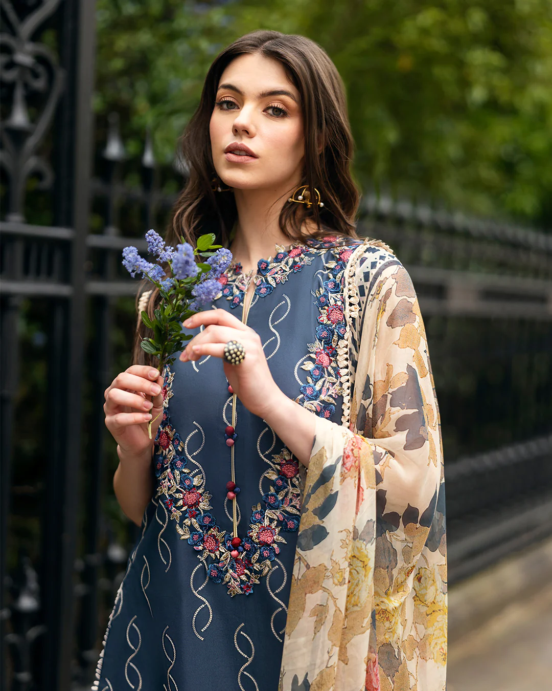 Mushq Luxury Lawn Embroidered Suits Unstitched PETALE SYMPHONY - Image 4